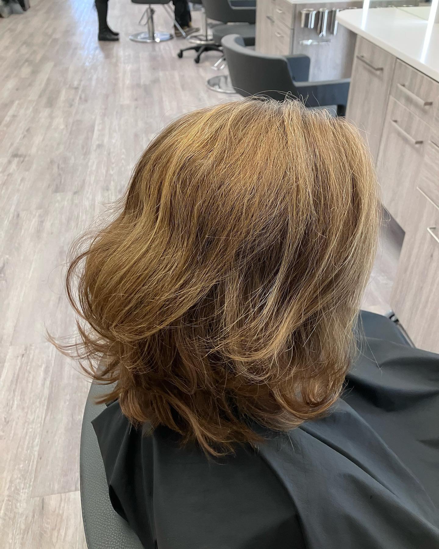 Ready for a change? Let's step it up with some depth and a new cut! 💇&zwj;♀️✨ #HairTransformation #NewLook #HairGoals  #anchoragehaircolorist #anchoragehaircuts #alaskahairstylists #alaskahairsalons #alaskahairdresser #alaskahairsalon #alaskahairsty