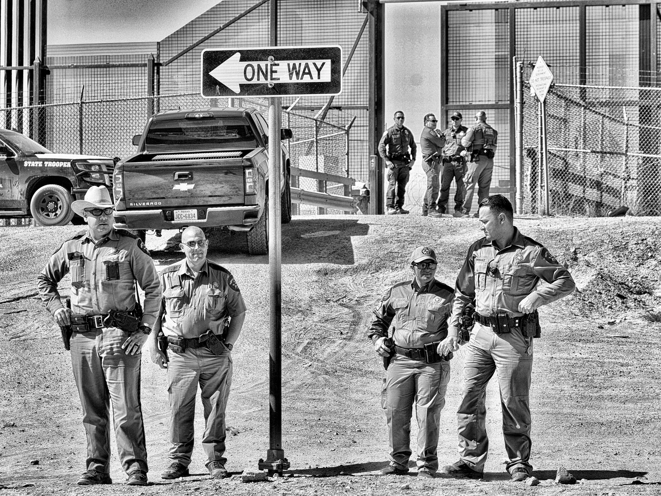 LIfting of Title 42 at the Wall_El Paso, TX 2023.jpeg