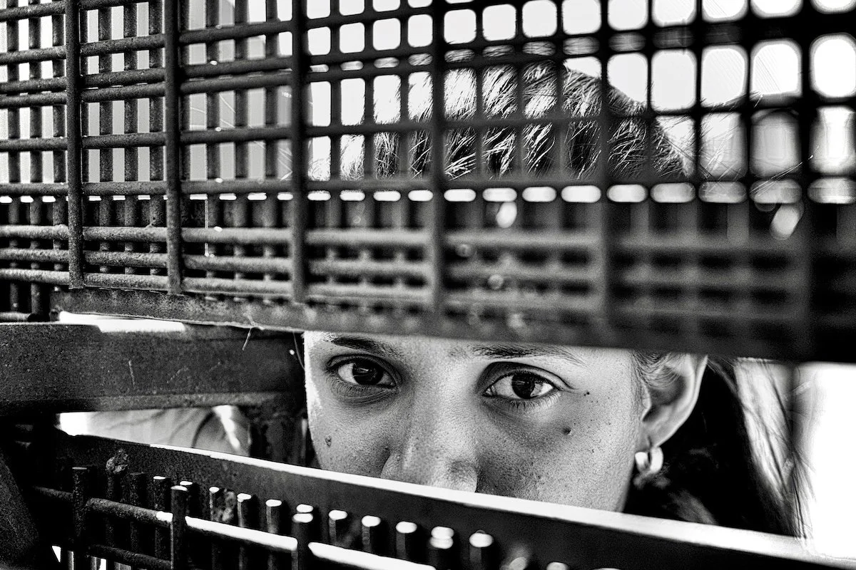 Eyes Through the Wall_El Paso-Juarez Border 2023_Laurie Smith.jpeg