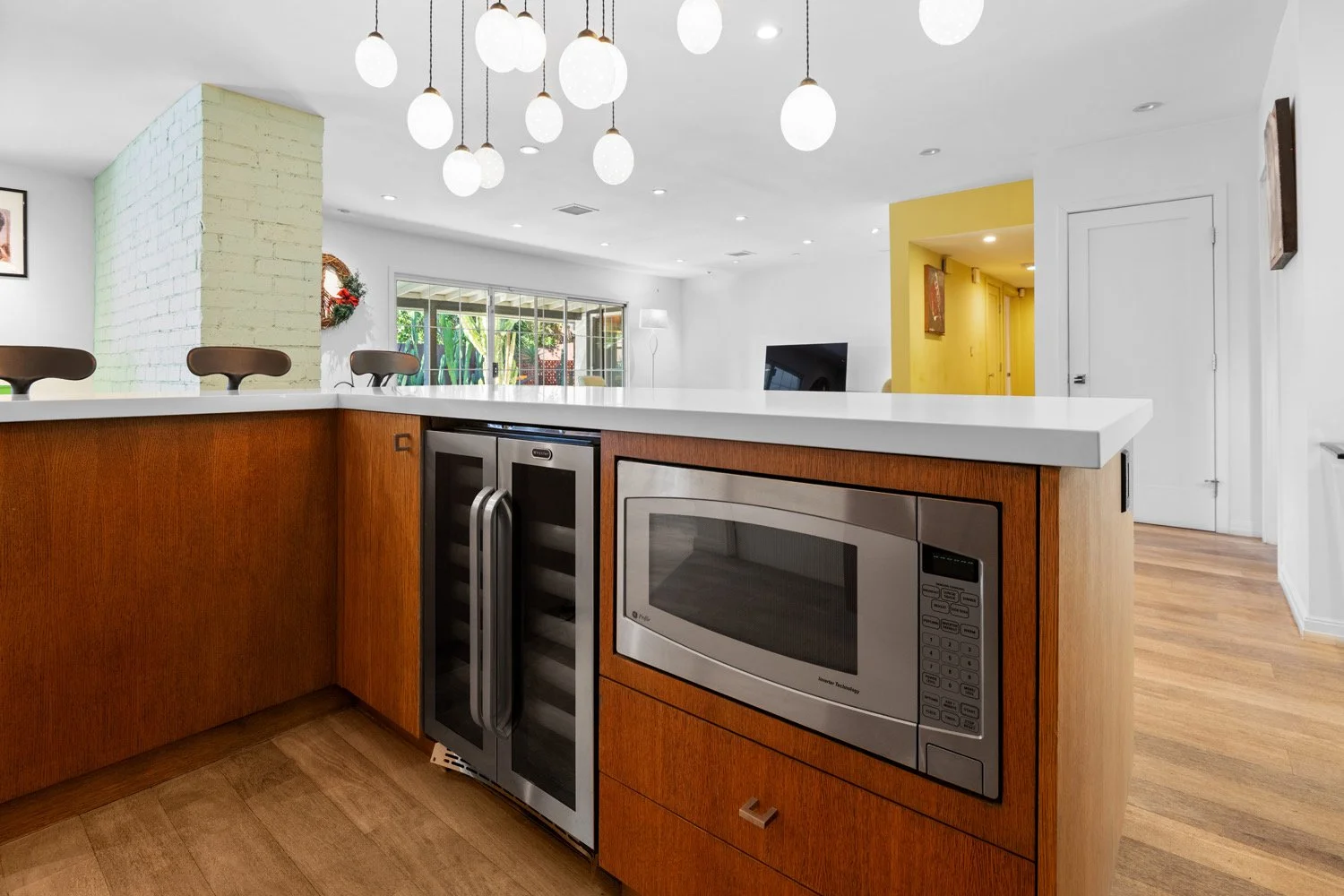 Intuition-Real Estate Photography-Hollywood Kitchen Amenities 10.jpg