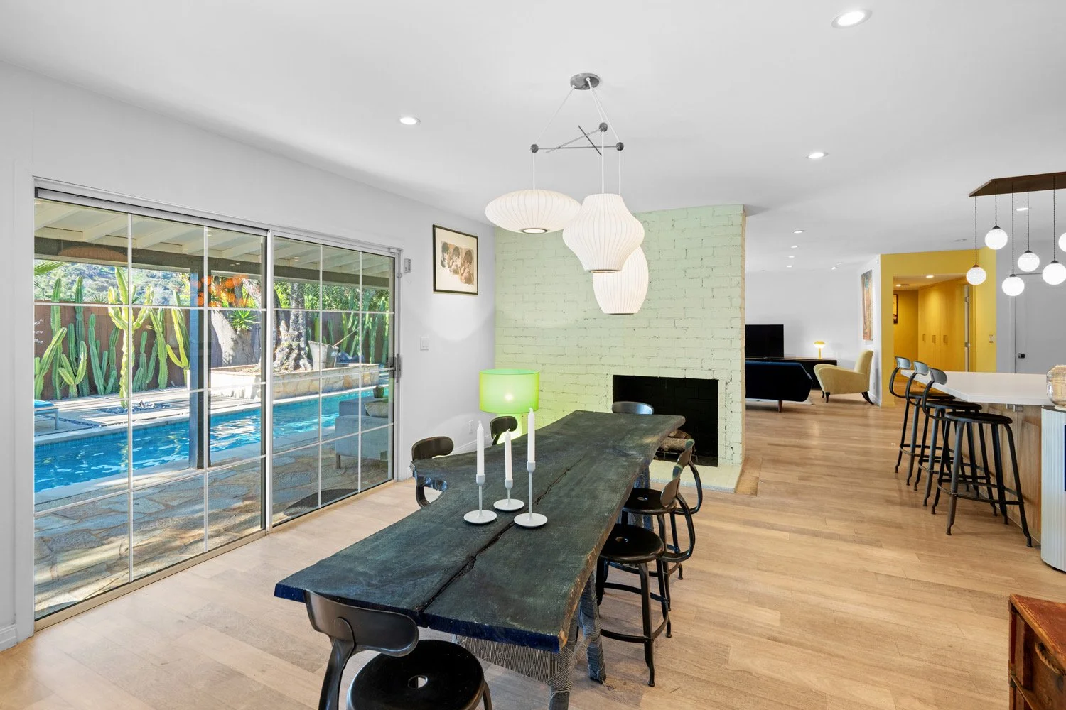 Intuition-Real Estate Photography-Dining Area-Hollywood 3.jpg