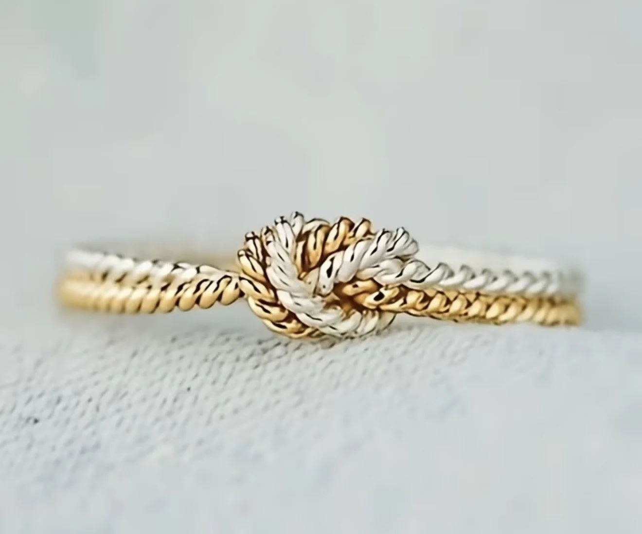 Knot Ring