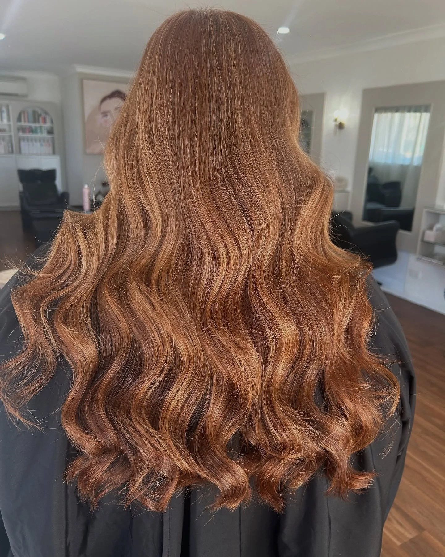 Soft waves + rich copper tones is a dreamy combo

This stunning hue brings warmth, shine, and dimension that lights up. Perfectly blended and styled for that effortless, healthy glow.

Ready for your own seasonal refresh? One-on-one appointments at W
