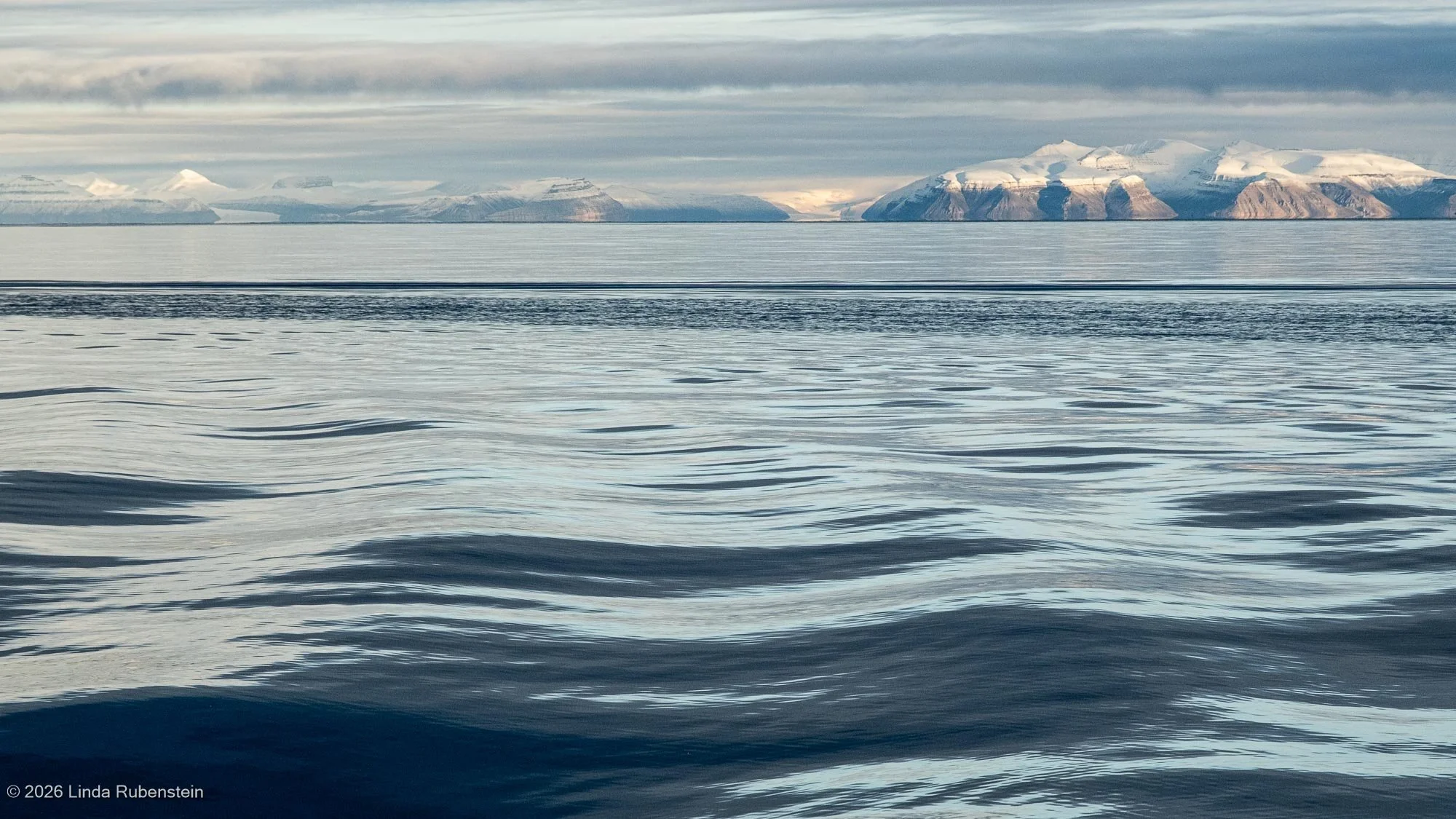 Svalbard, waves, mountains