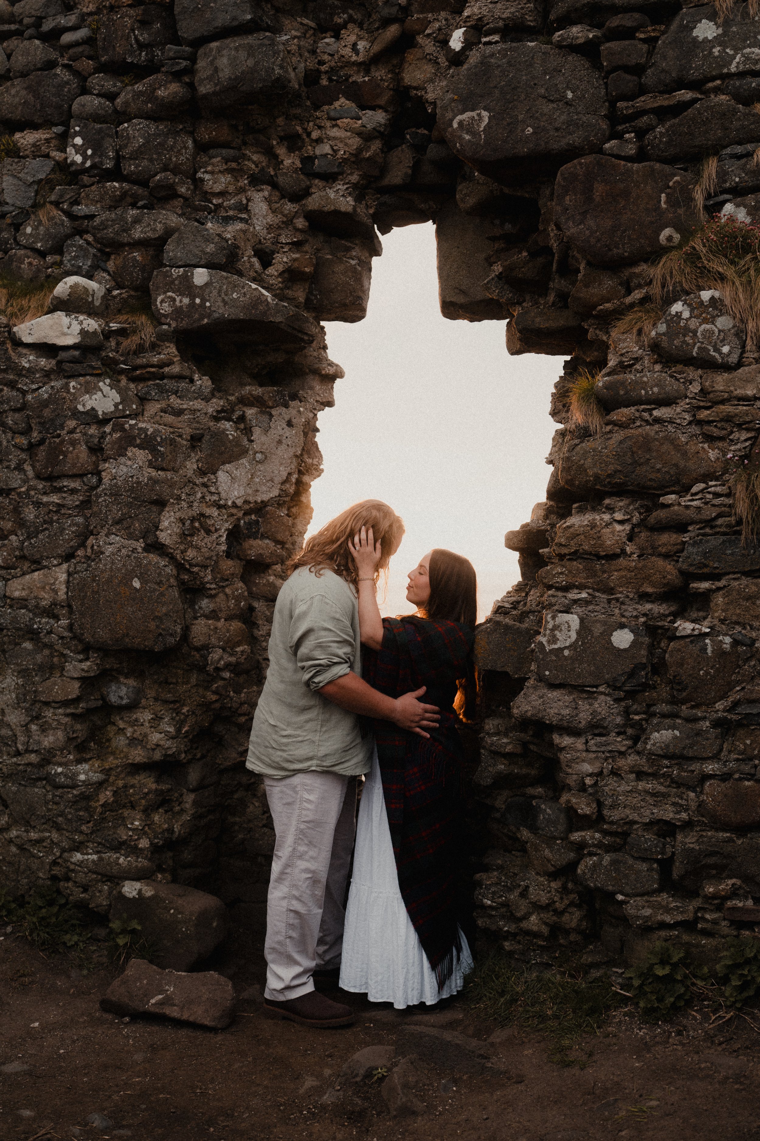 A Heritage Proposal in Skye: Tristan and Gabby’s Sunset Engagement at Duntulm Castle