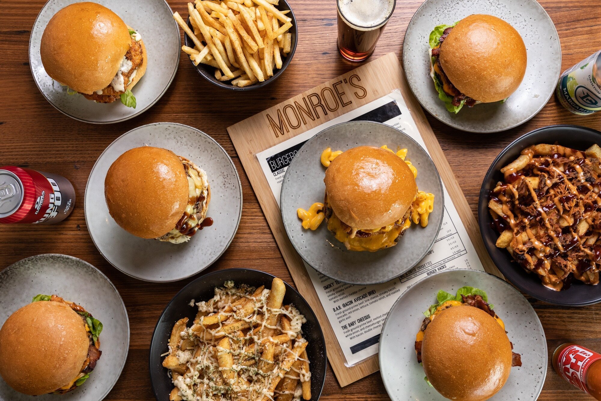 Monroes Burgers Healesville.jpg