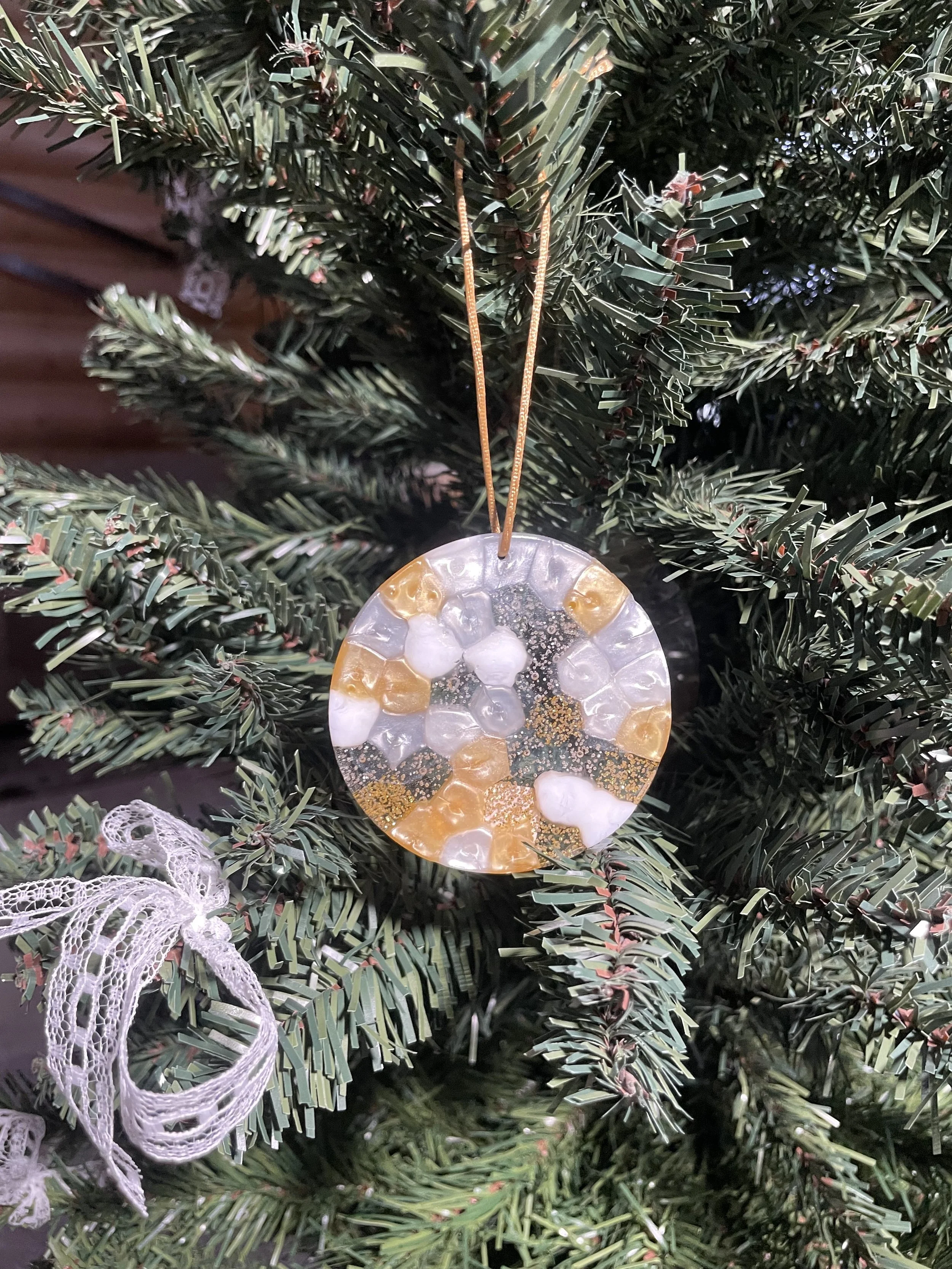 Gold Angel Mix Circle Ornament.jpg