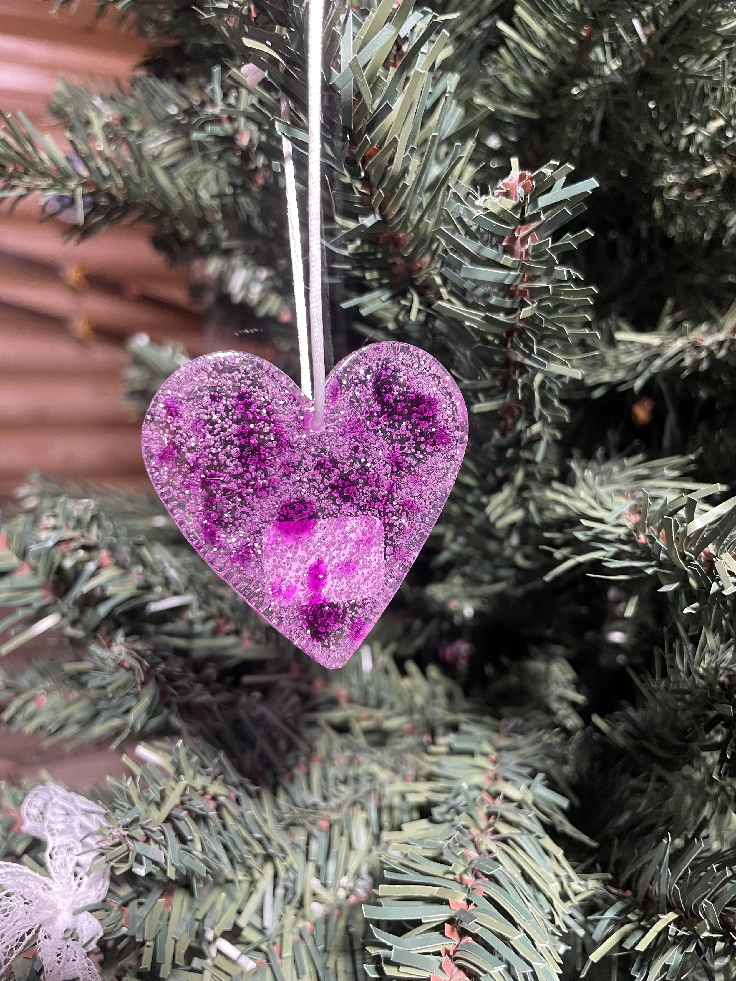 Light Fuchia Mix Heart Ornament (medium).jpg