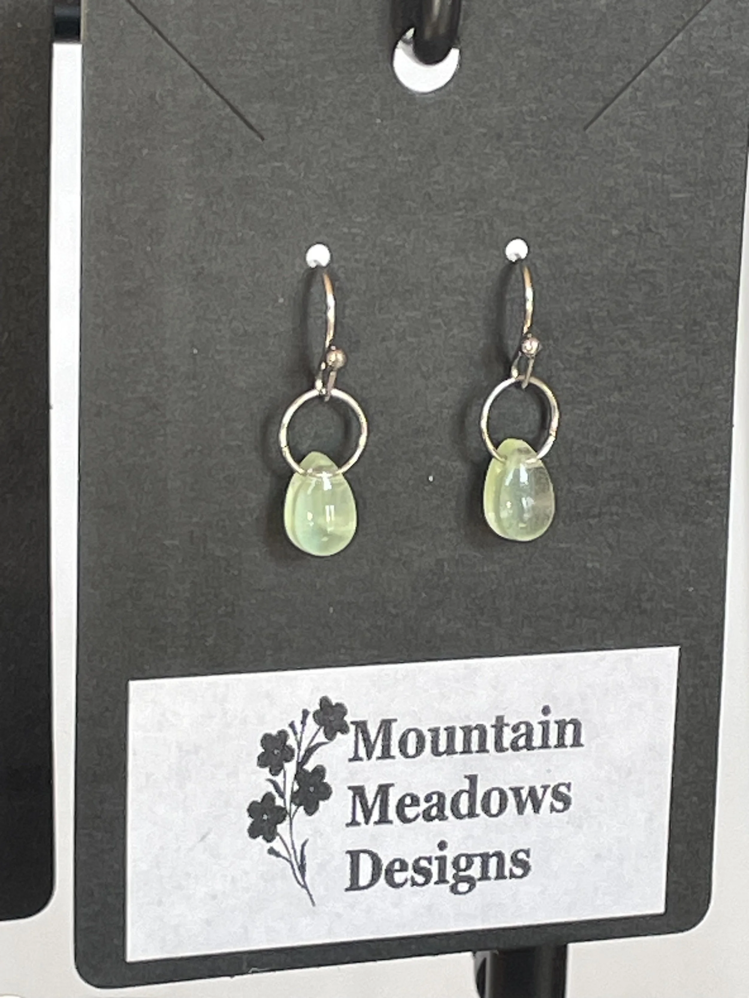 Yellow:Green Raindrop Earrings (1 ring).jpg