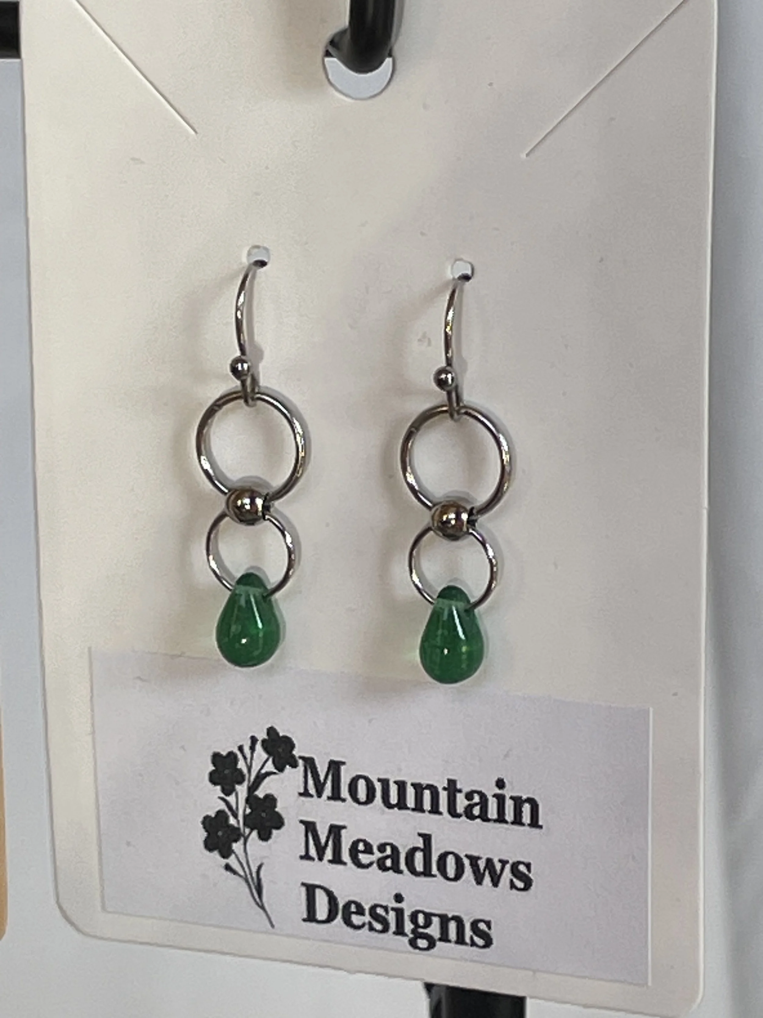 Raindrop Earrings Green (2 rings).jpg