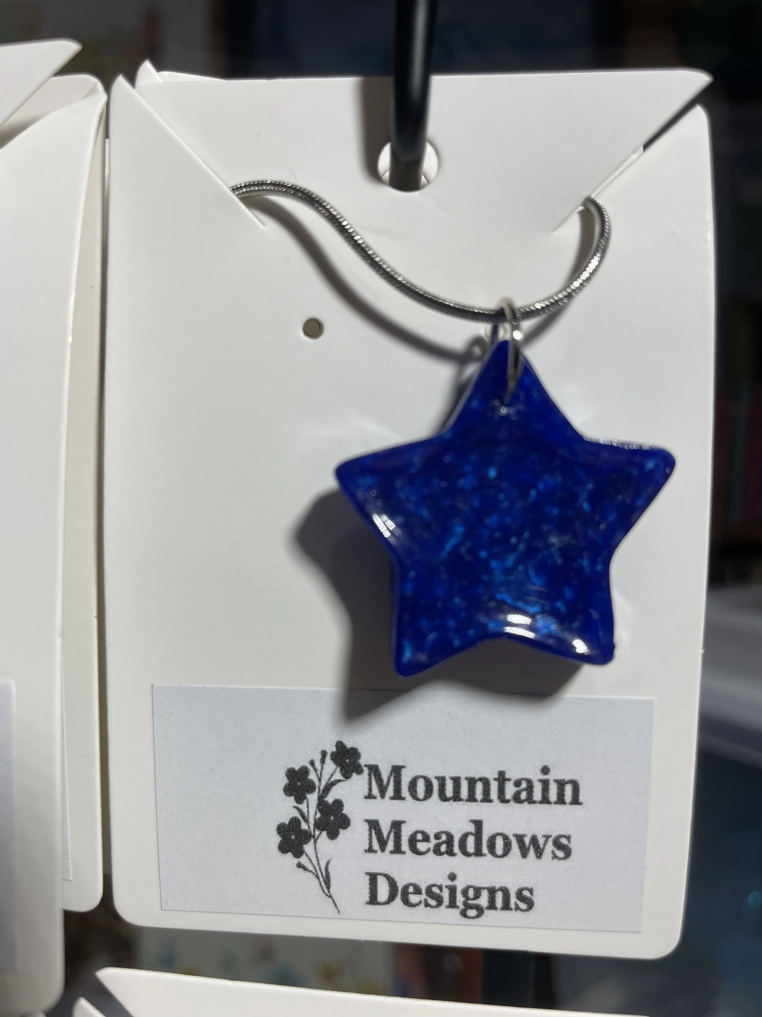 Colbalt Pearl Star Pendant.jpg