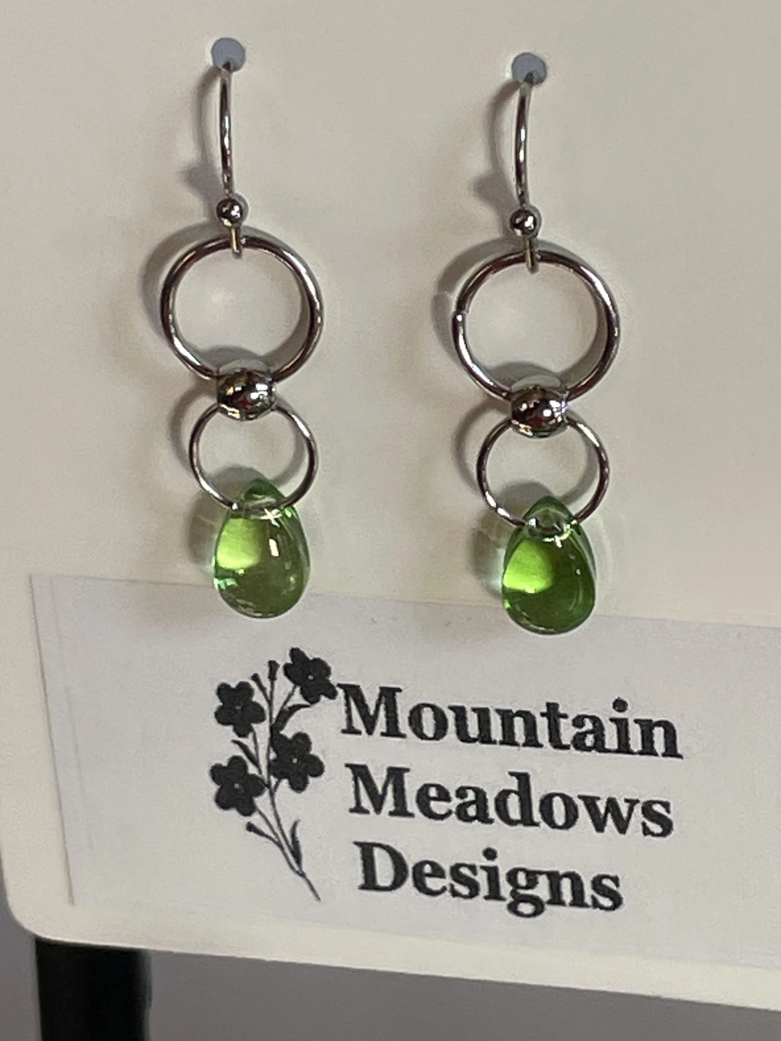 Raindrop Earrings Light Green (2 rings).jpg