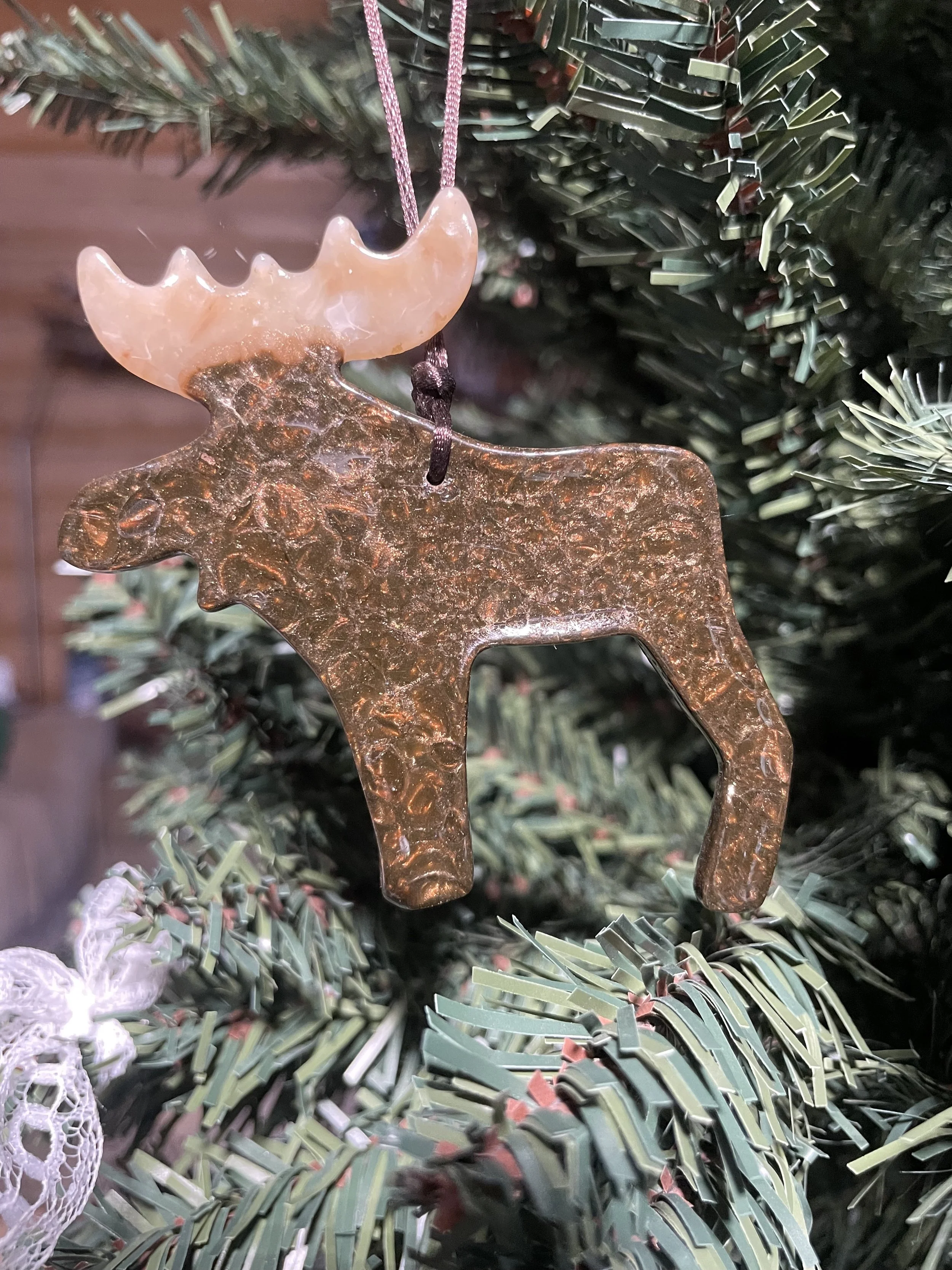 Brown Pearl Moose Ornamnet.jpg