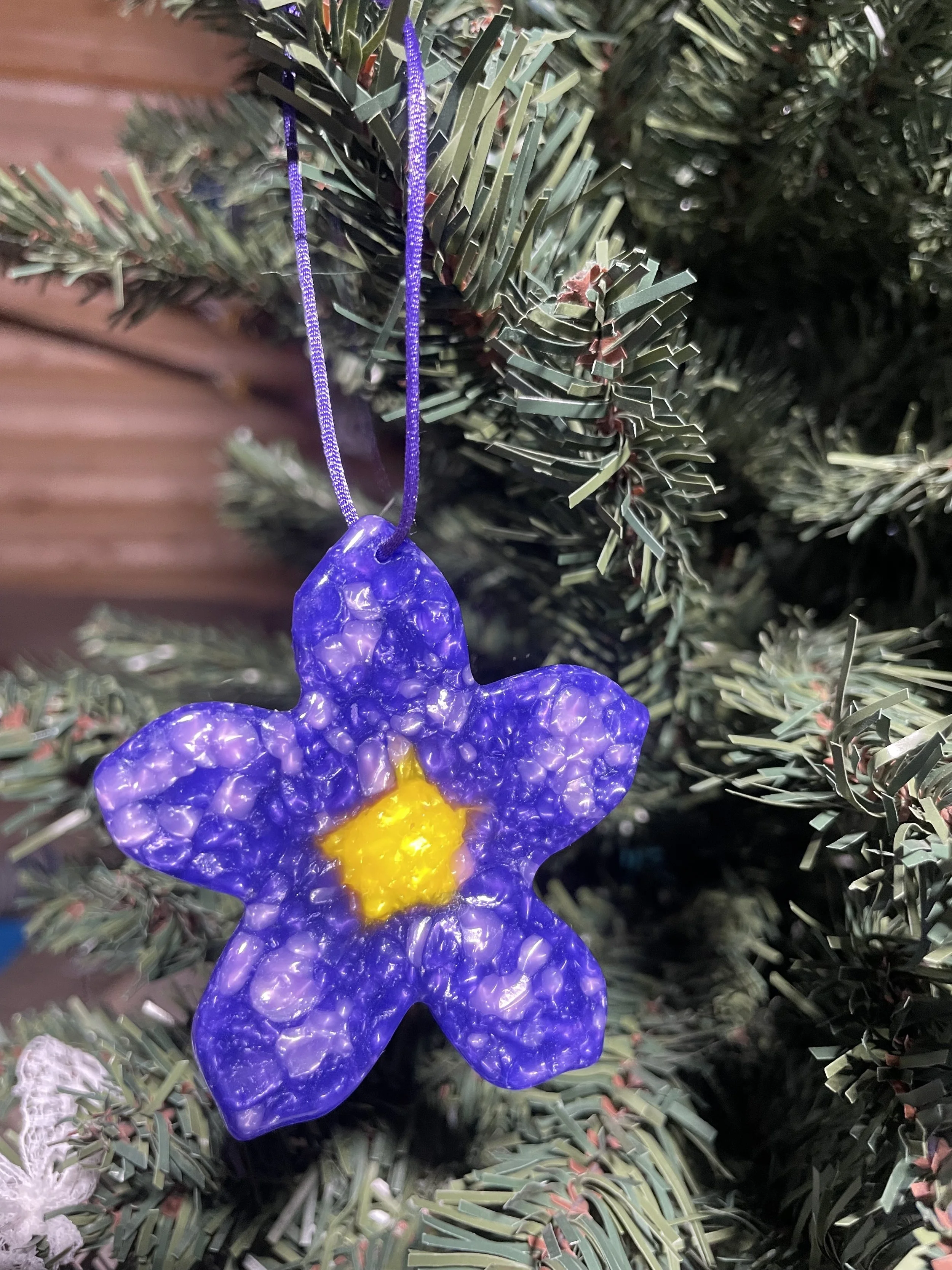 Purple Pearl Mix Large Forget-Me-Not Ornament.jpg
