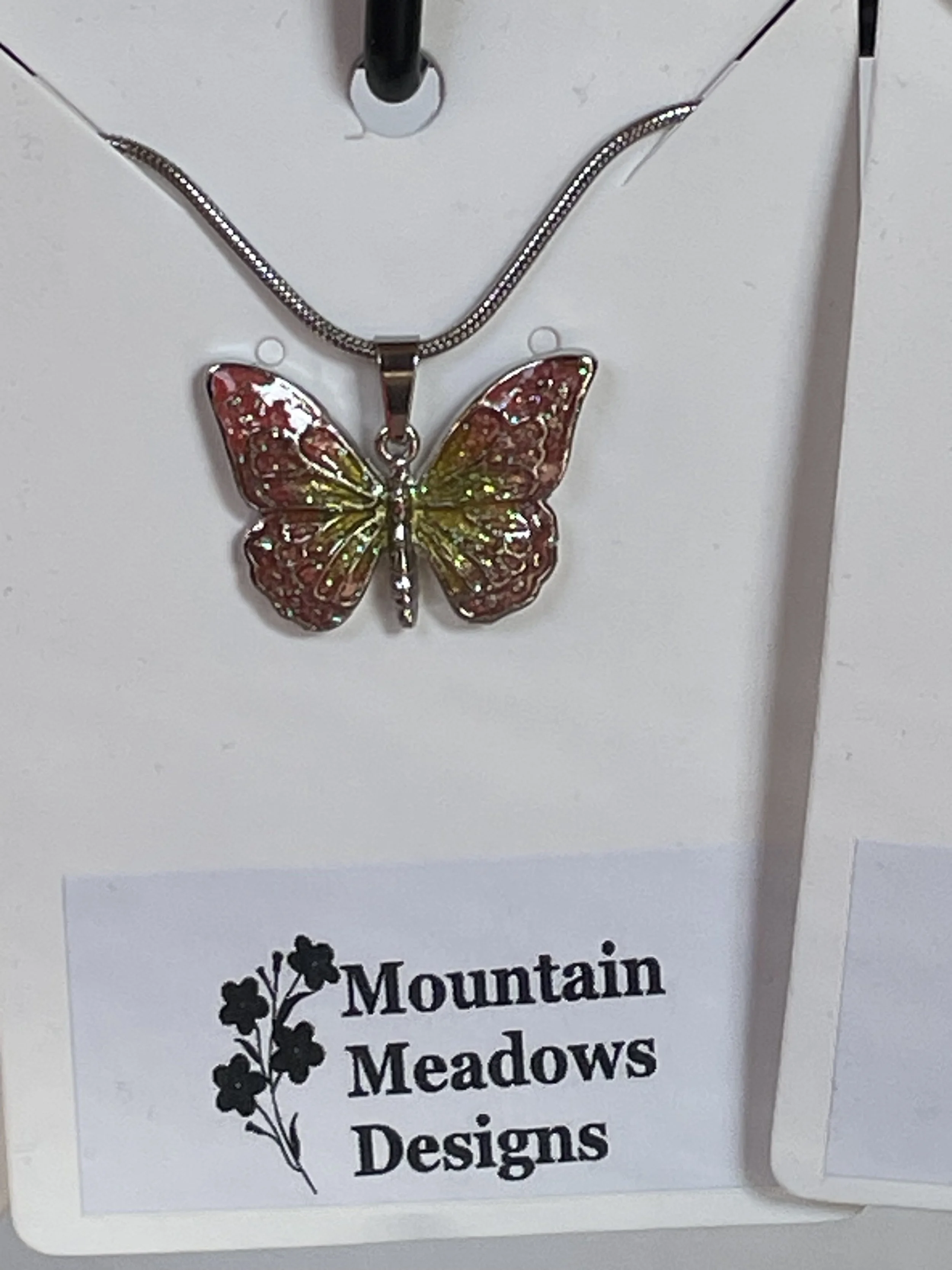 Glitter Butterfly Pendant Pink.jpg