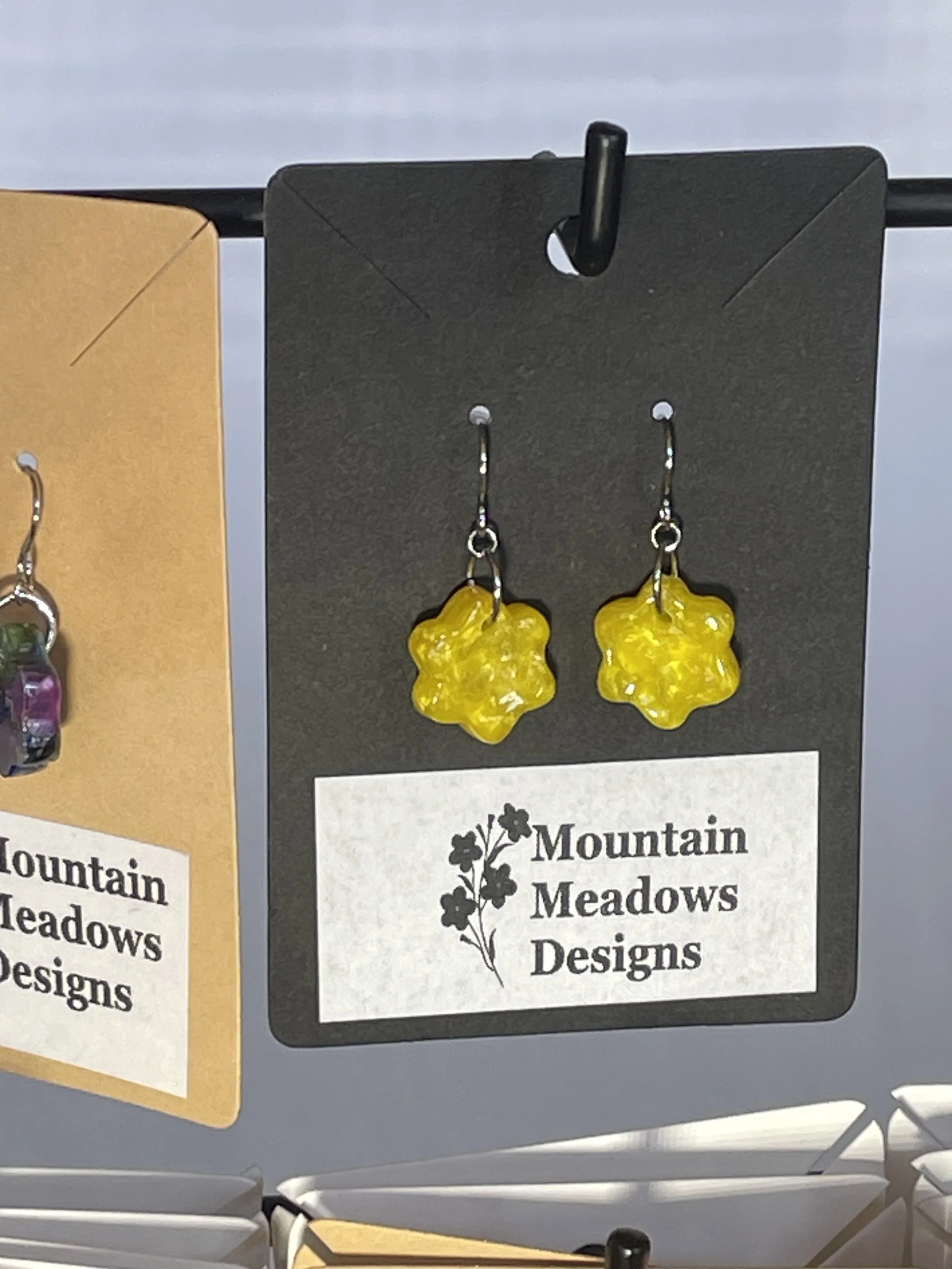 Yellow Pearl Flower Earrings (short).jpg