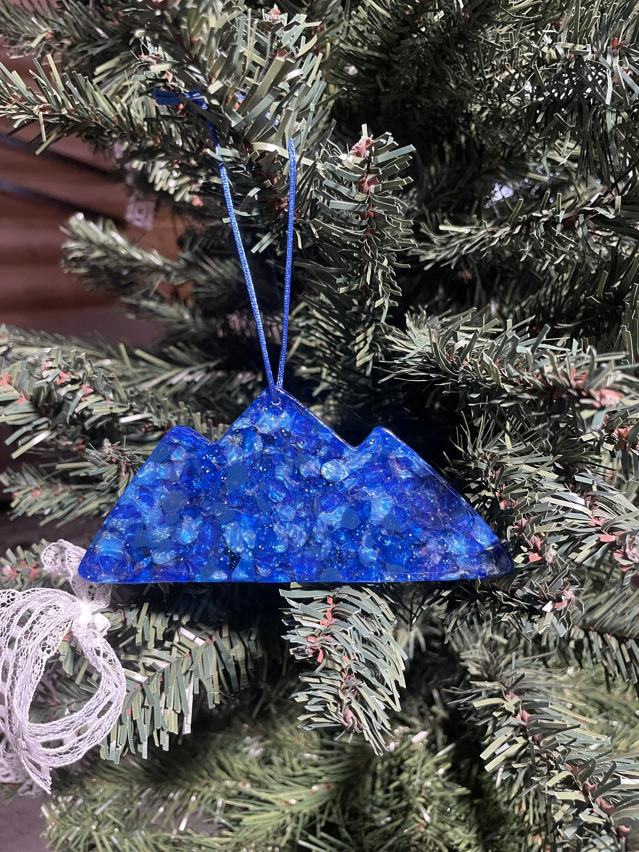 Dark Blue Mix Mountain Ornament.jpg