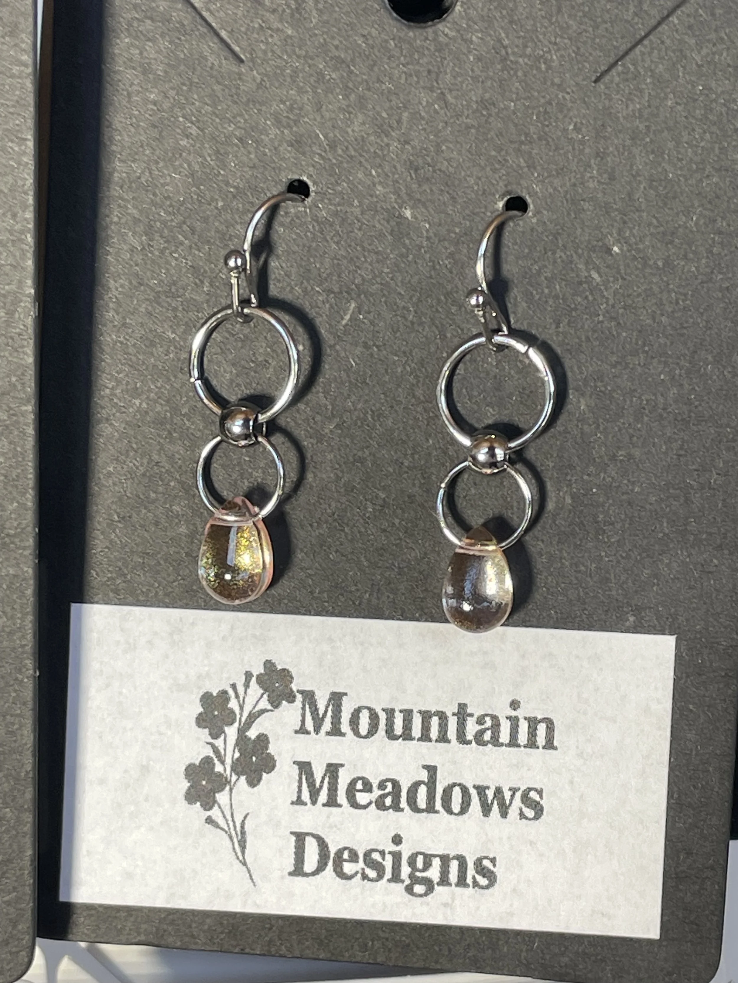 Light Pink w:Gold Glitter (2 rings).jpg