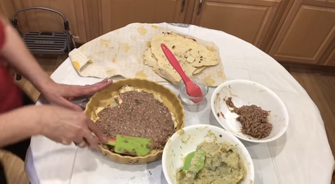 Passover Mina del Carna layered Meat &amp; Matzah — Sephardic Flavors | Jewish Mediterranean Food, delicious easy main dish for Passover that even beginners can make. surprise your guests with a beautiful and scrumptious main dish for Passover.
