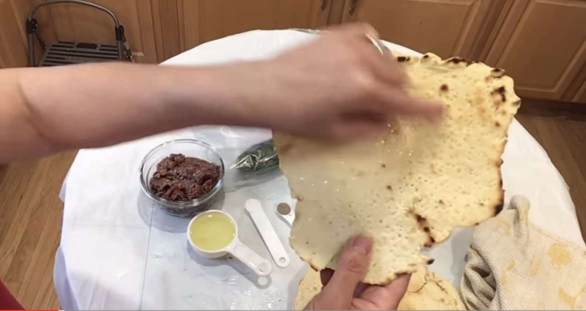 Passover Mina del Carna layered Meat &amp; Matzah — Sephardic Flavors | Jewish Mediterranean Food, delicious easy main dish for Passover that even beginners can make. surprise your guests with a beautiful and scrumptious main dish for Passover.