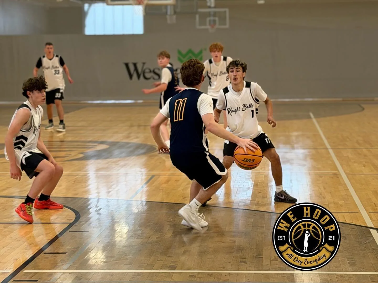 WE HOOP ELITE 100

We Hoop All Day Everyday!

#wehoopelite #ballislife #explore #explorepage #explorepage