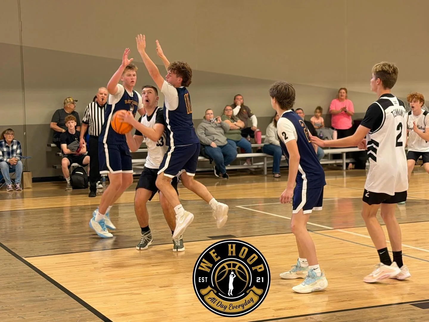 WE HOOP ELITE 100

We Hoop All Day Everyday!

#wehoopelite #ballislife #explore #explorepage #explorepage