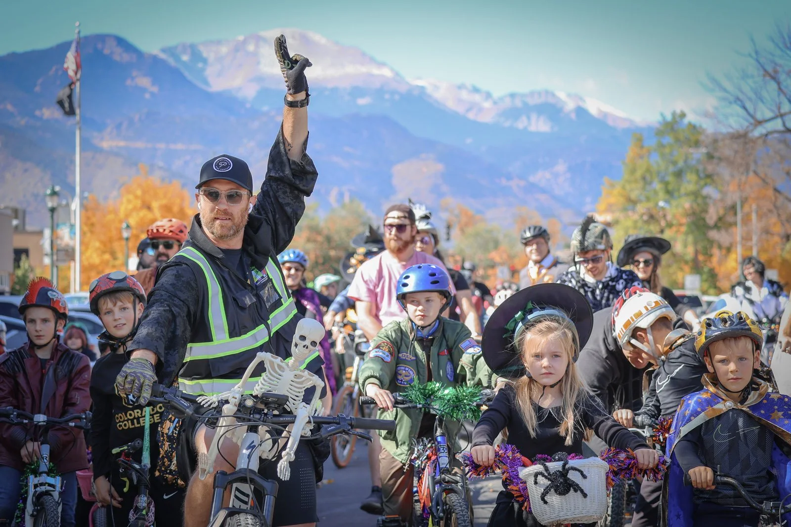 20251018_Witch_BikeRide_202.jpg
