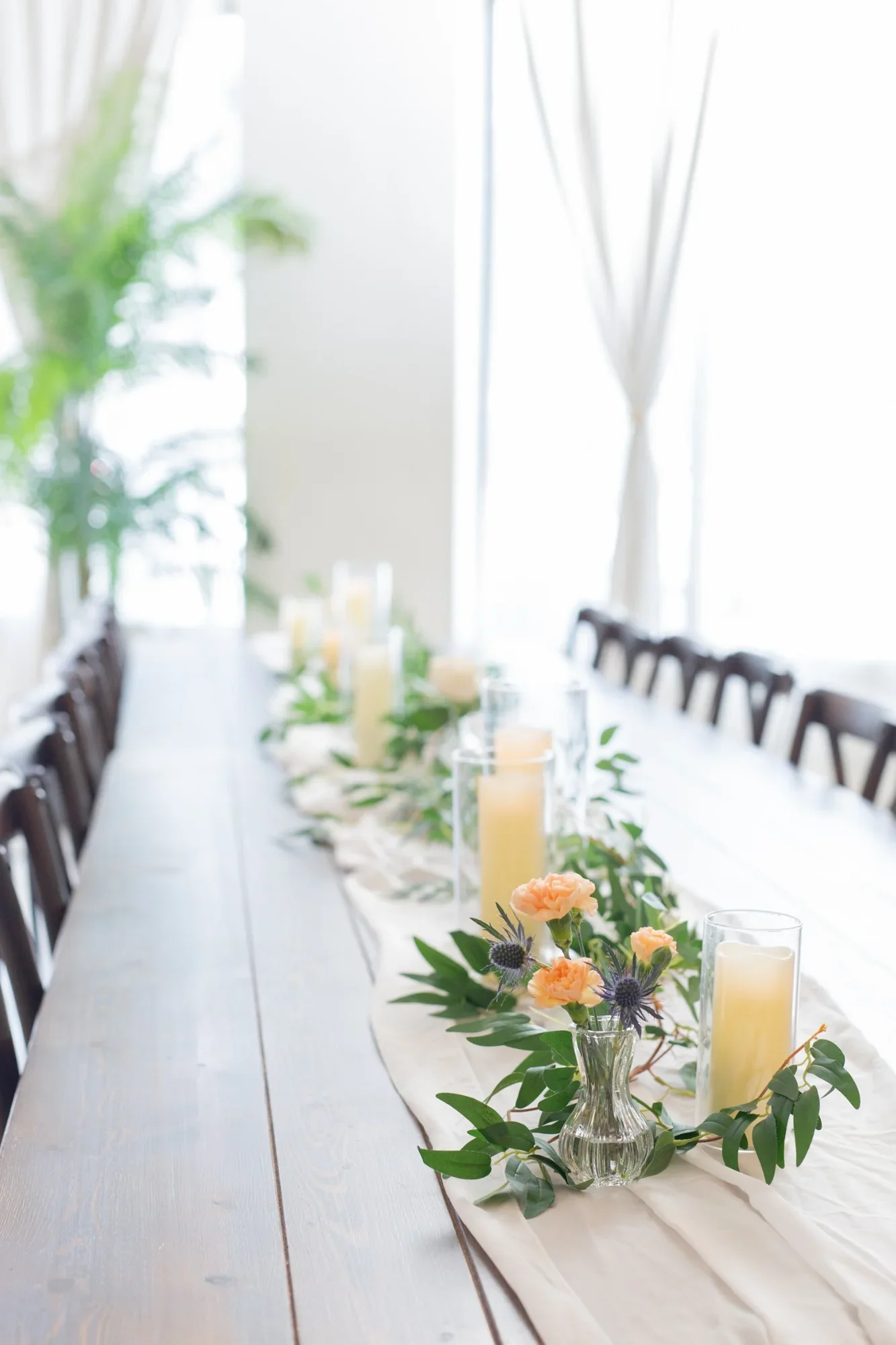 utah-wedding-reception-table-decor-the-ivory-hall-provo.webp