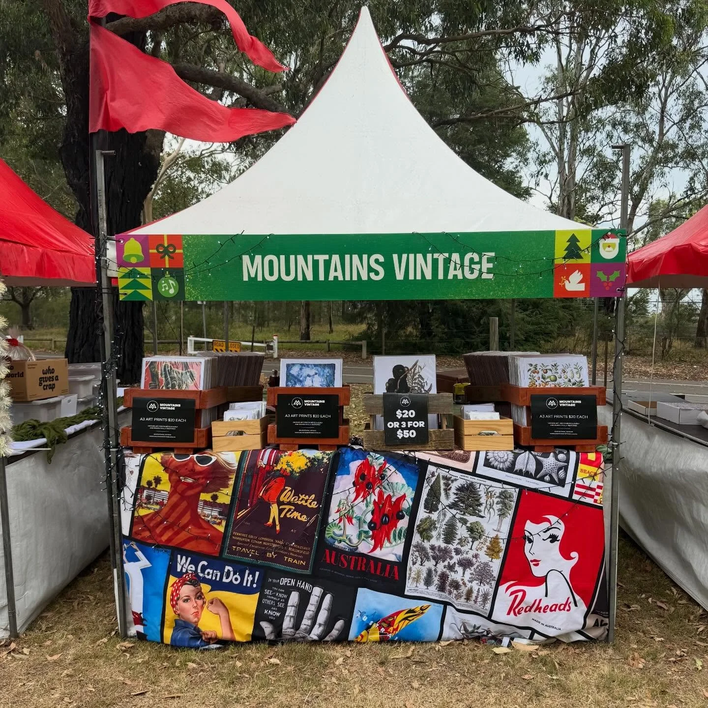 All set up for Christmas in the Park Parramatta, it&rsquo;s a super nice family friend vibe, loads of rides and things to do, epic food options too! Hope to see you here 🤩🎄🎅🏼

#bluemountains #mountains #vintage #mountainsvintage #poster #australi
