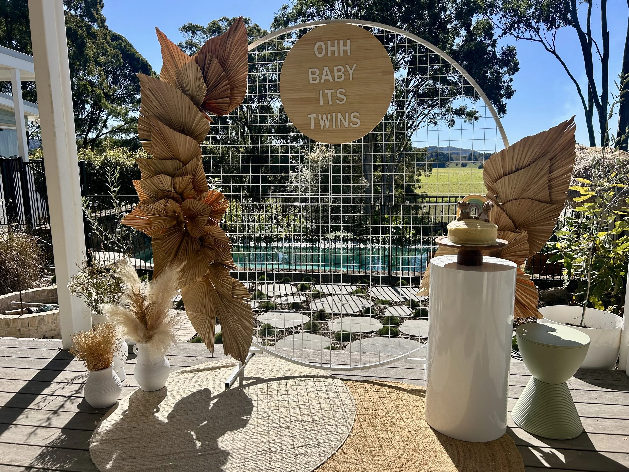 White Circle Backdrop I I Weddings, Events and Party Hire Ballina Byron Bay