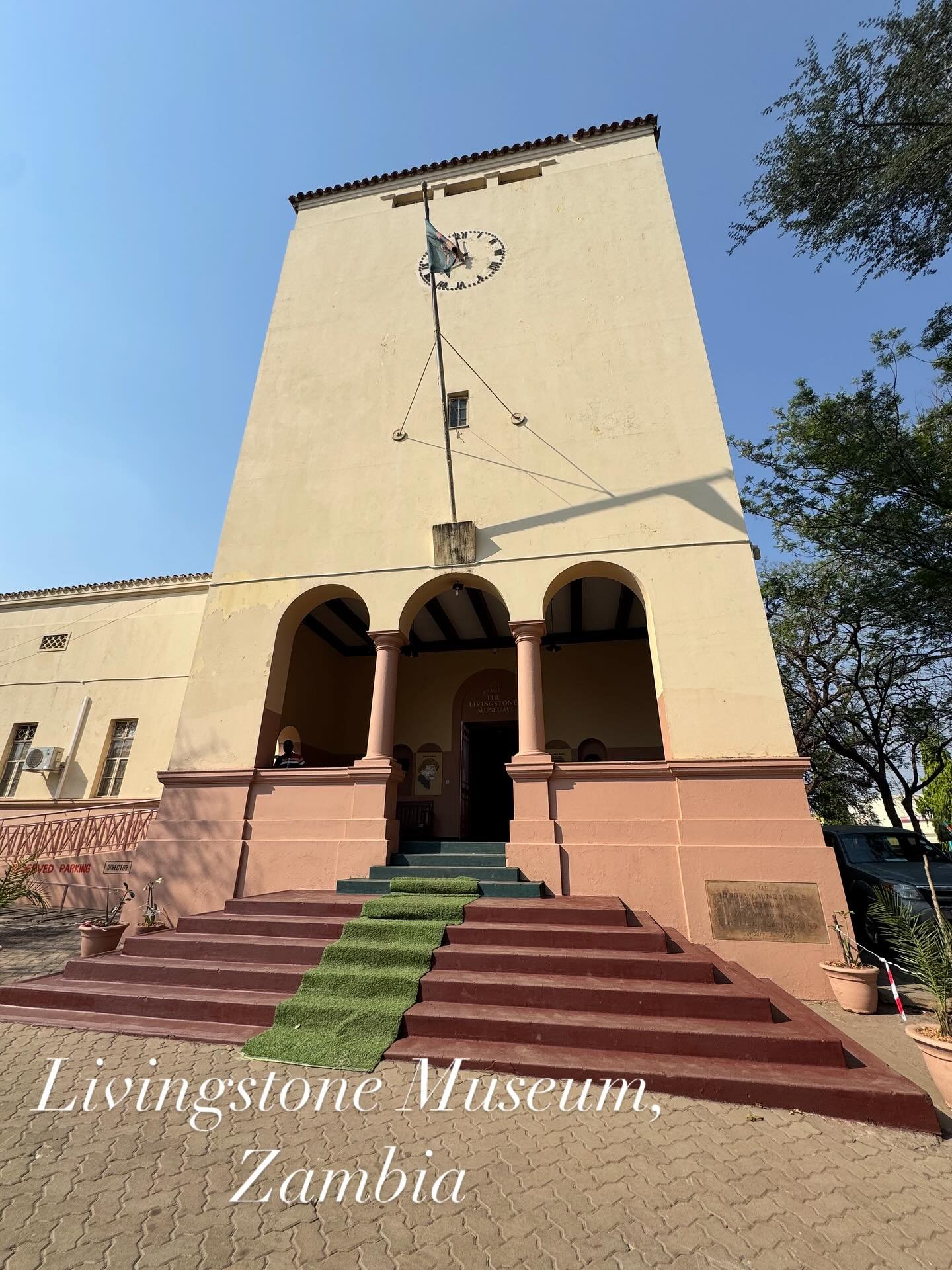Visited the Livingstone Museum, Zambia. Established in 1934 and showcasing significant archeological collections including the skeleton of Broken Hill man (Kebwe), plus Stone Age through to Iron Age tools and traditional craft practices, rock art and