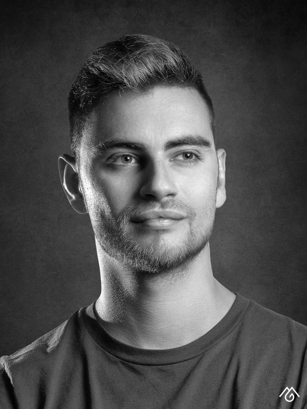 photo-portrait-particuliers-Louis-face-mikael-guler.jpg
