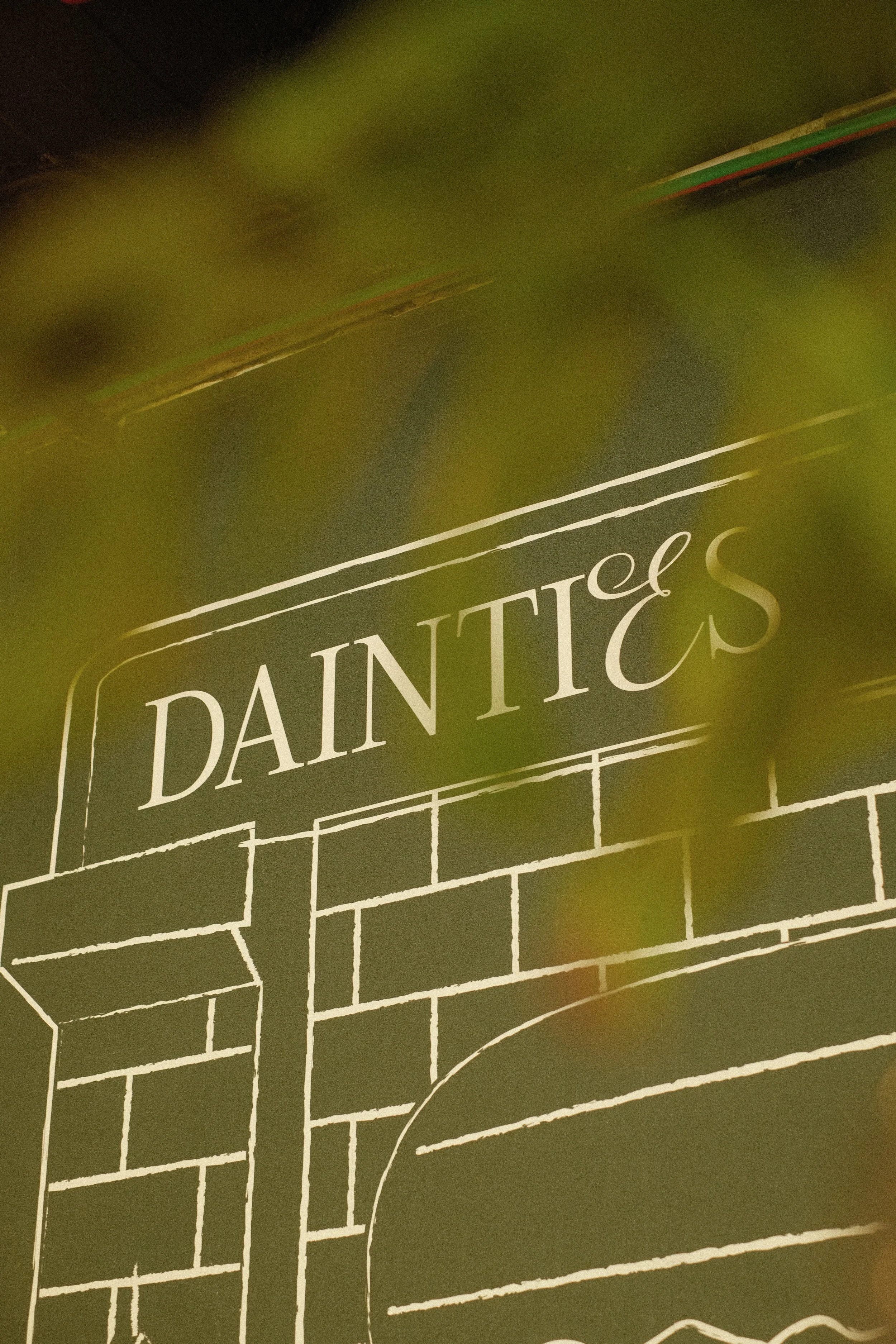 Dainties | Lu-4077.jpeg