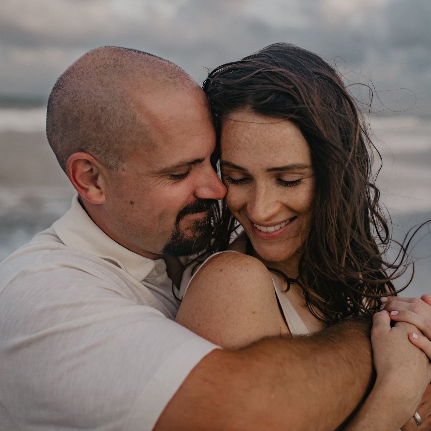 The rhythm of the waves and the soft embrace of the ocean breeze as your backdrop. 
.
.
.
.
.
.
#jaxphotographer #jaxweddingphotographer 
#jacksonvilleweddingphotographer
#jaxwedding
#staugustinephotographer 
#floridaengagementphotographer
#floridaph
