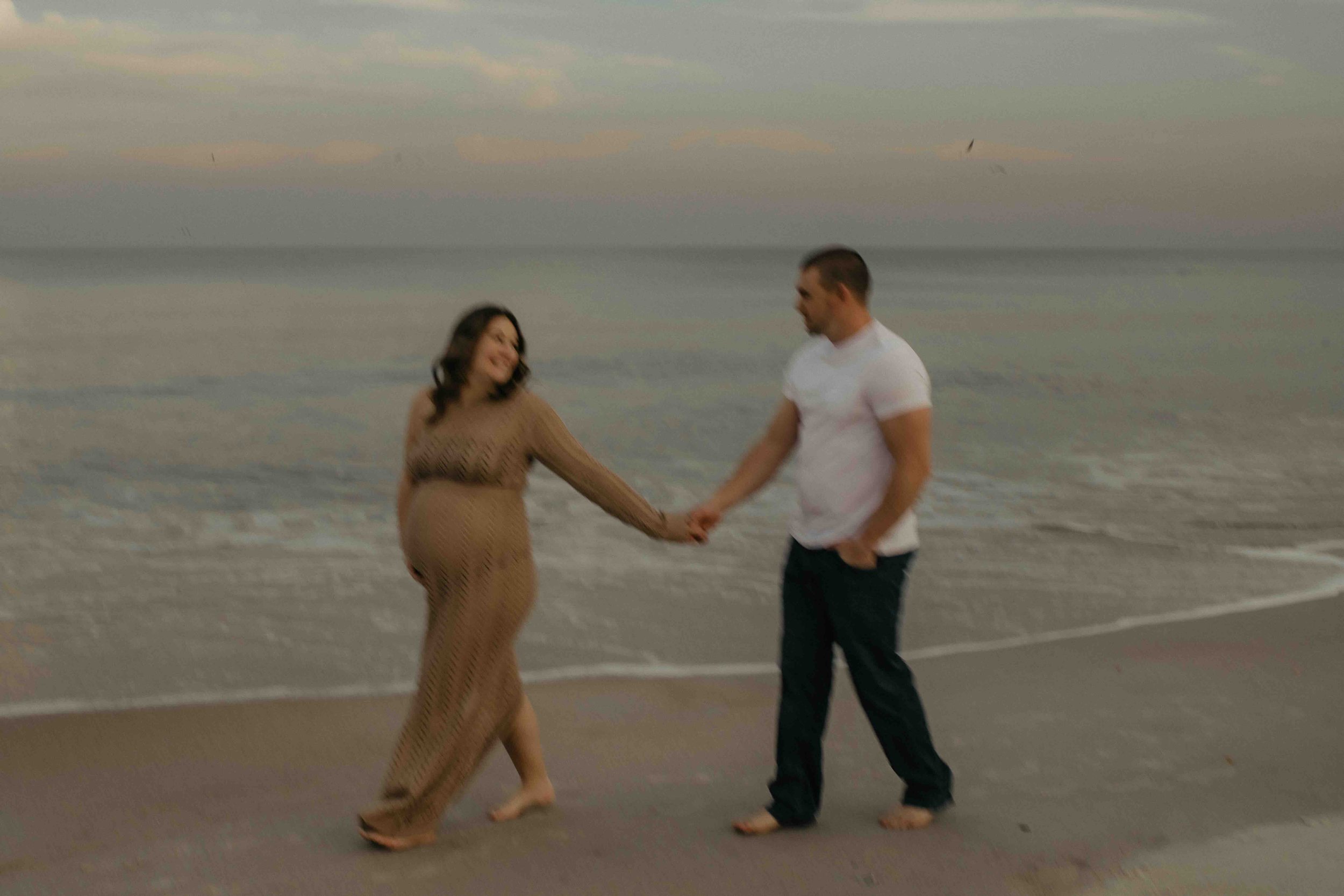1-20-23 Connor Maternity Photos-27.jpeg