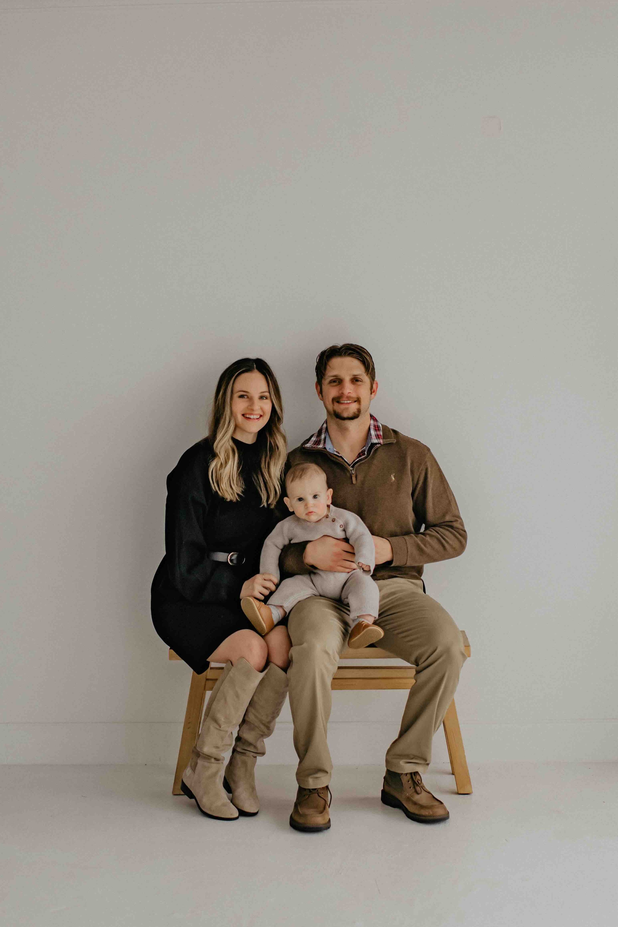 12-2-2023 Lowrey Family-13.jpeg