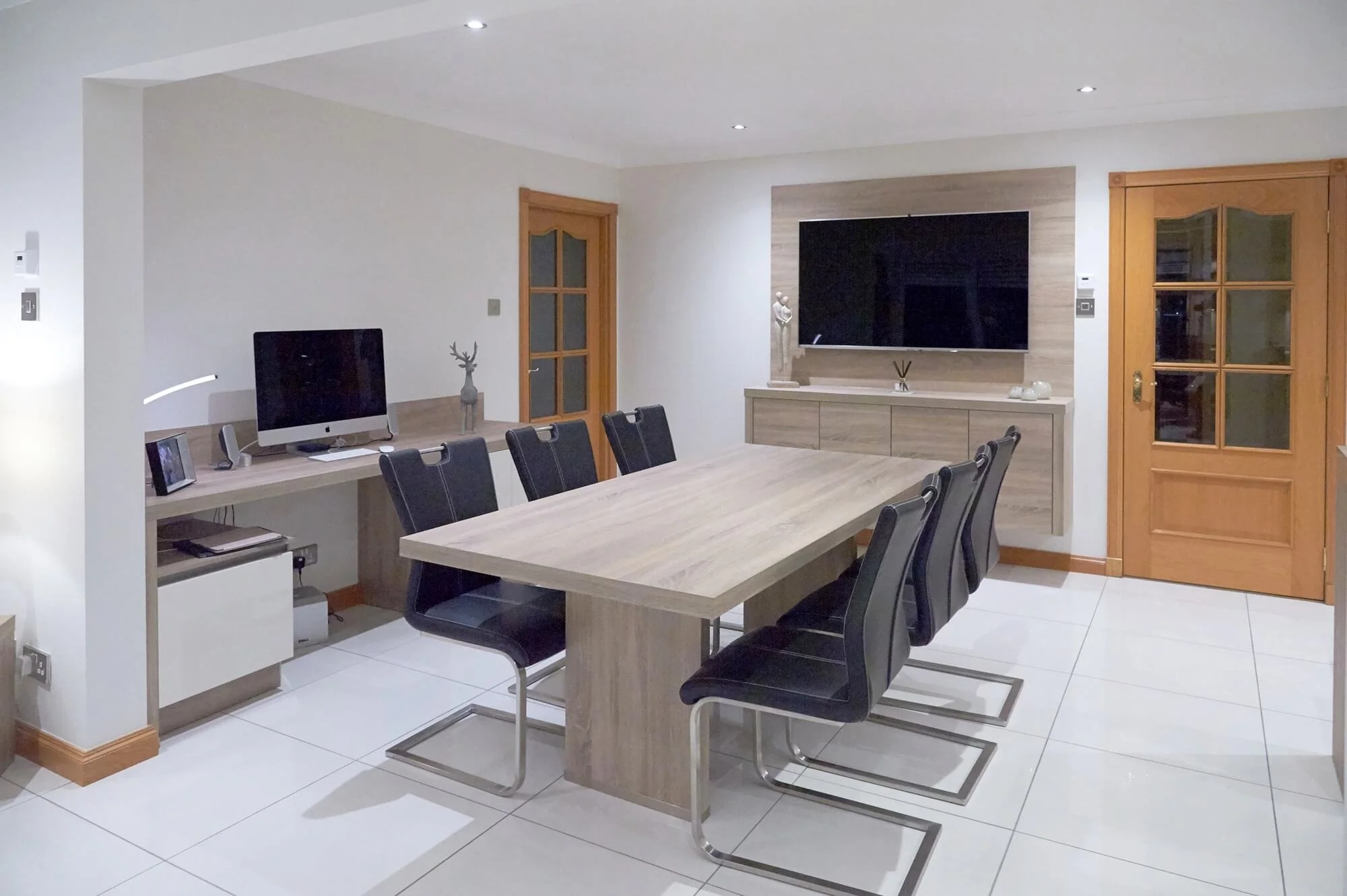 White & Oak Handleless Kitchen in Fraserburgh