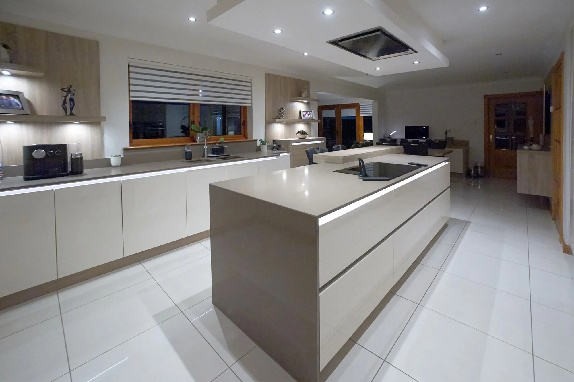 White & Oak Handleless Kitchen in Fraserburgh
