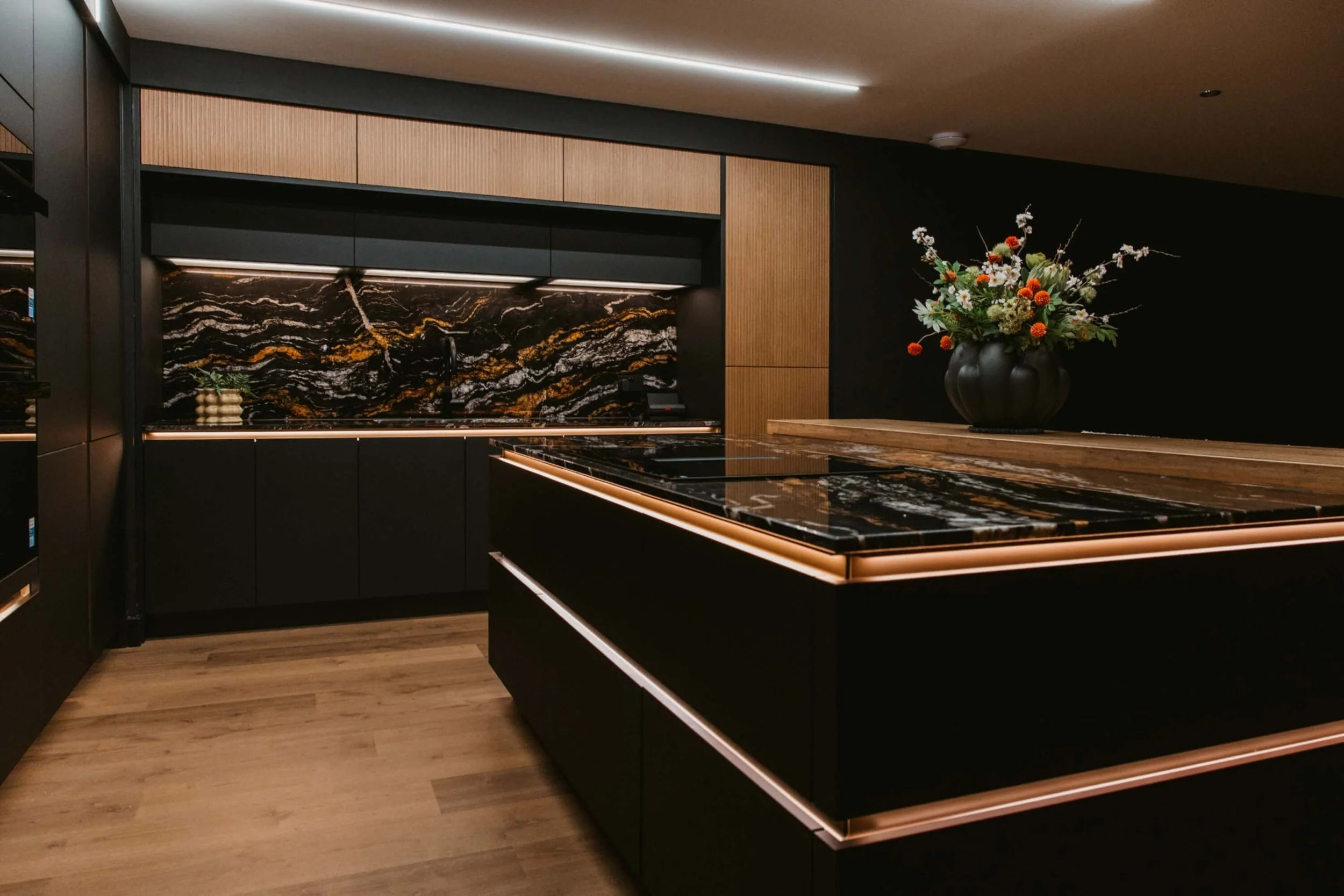 Matt Black and Oak Handleless Kitchen in Fraserburgh
