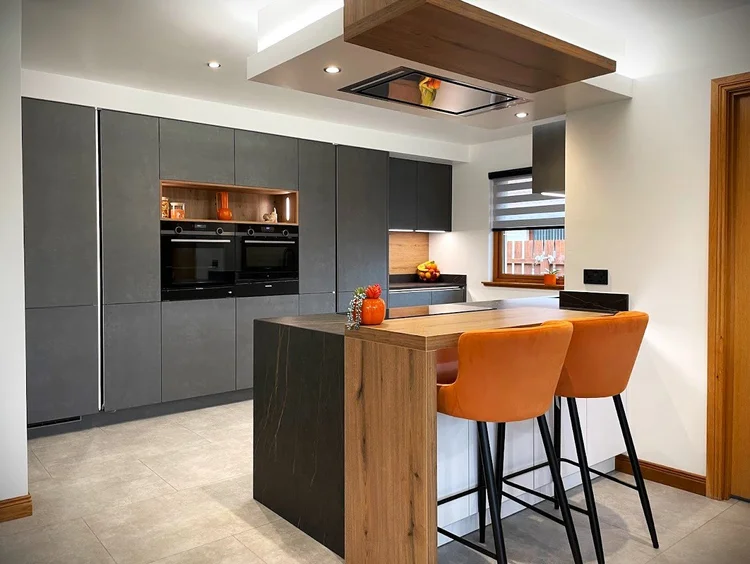 grey-steel-kitchen-in-peterhead-williamsons-kitchens