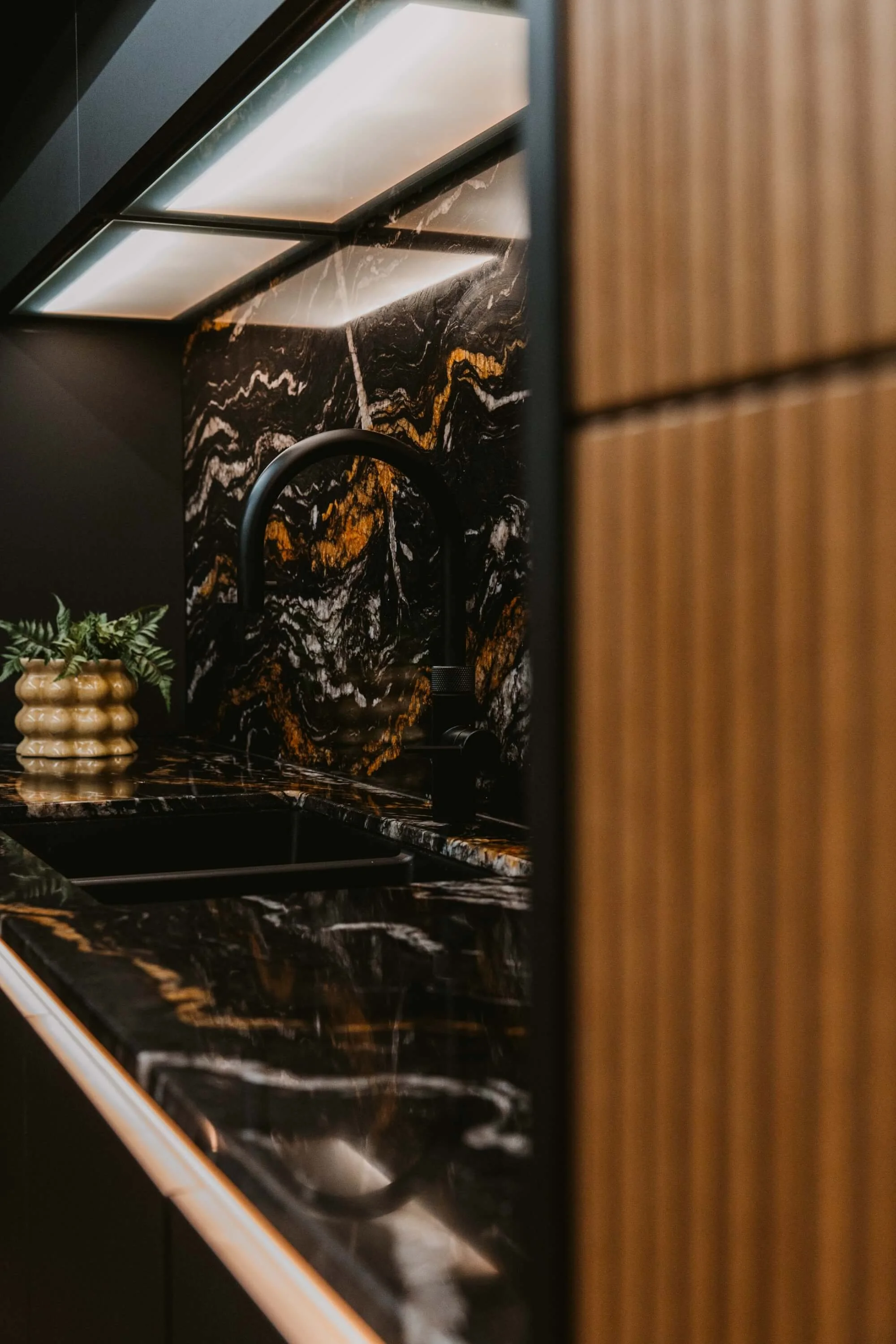 Matt Black and Oak Handleless Kitchen in Fraserburgh