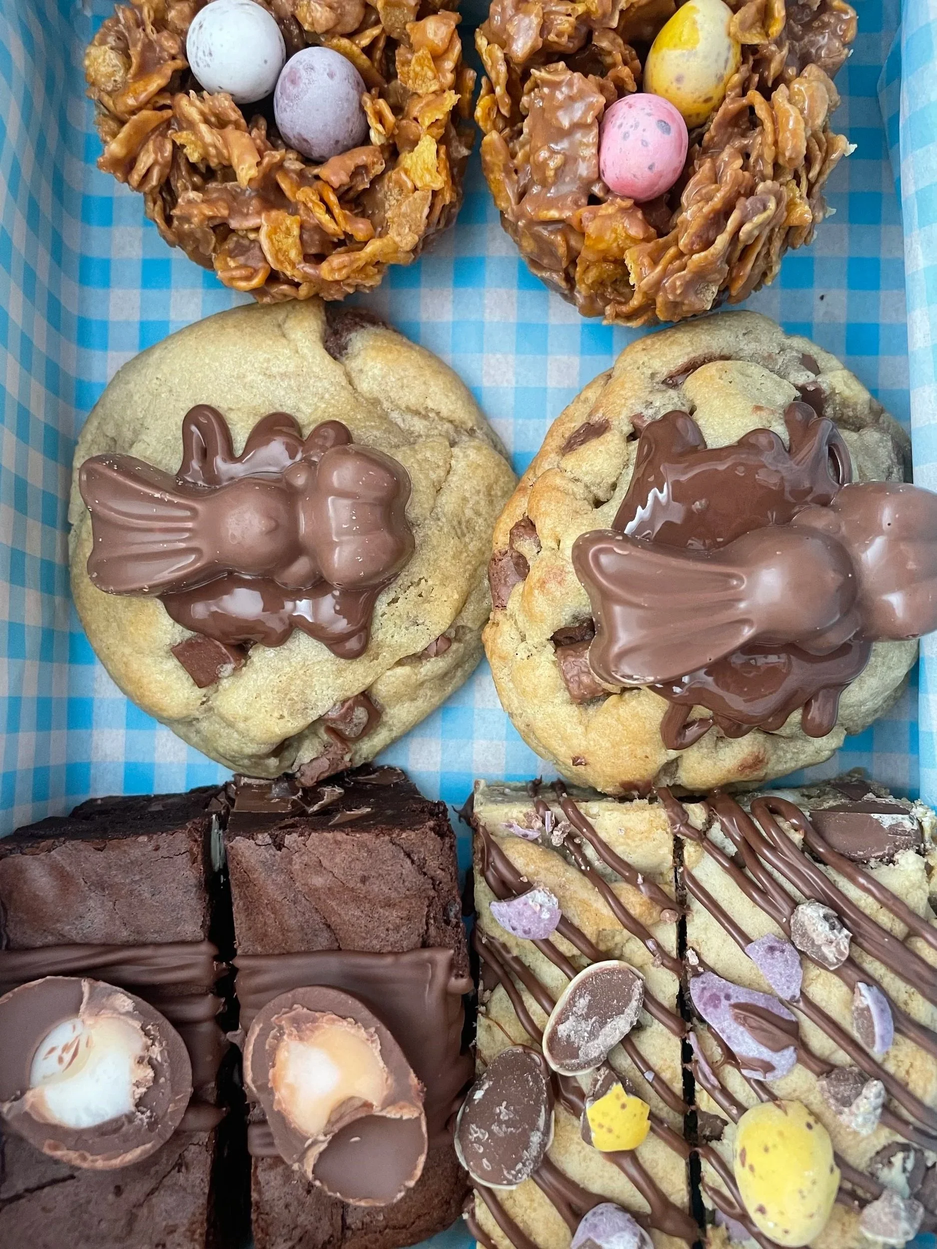 Ultimate Easter Mixed Box - includes: 2 x Creme Egg Brownie, 2 x Mini Egg Cookie Bar, 2 x Mars Bar Cornflake Nests, 2 x Malteser Bunny Cookies - £20