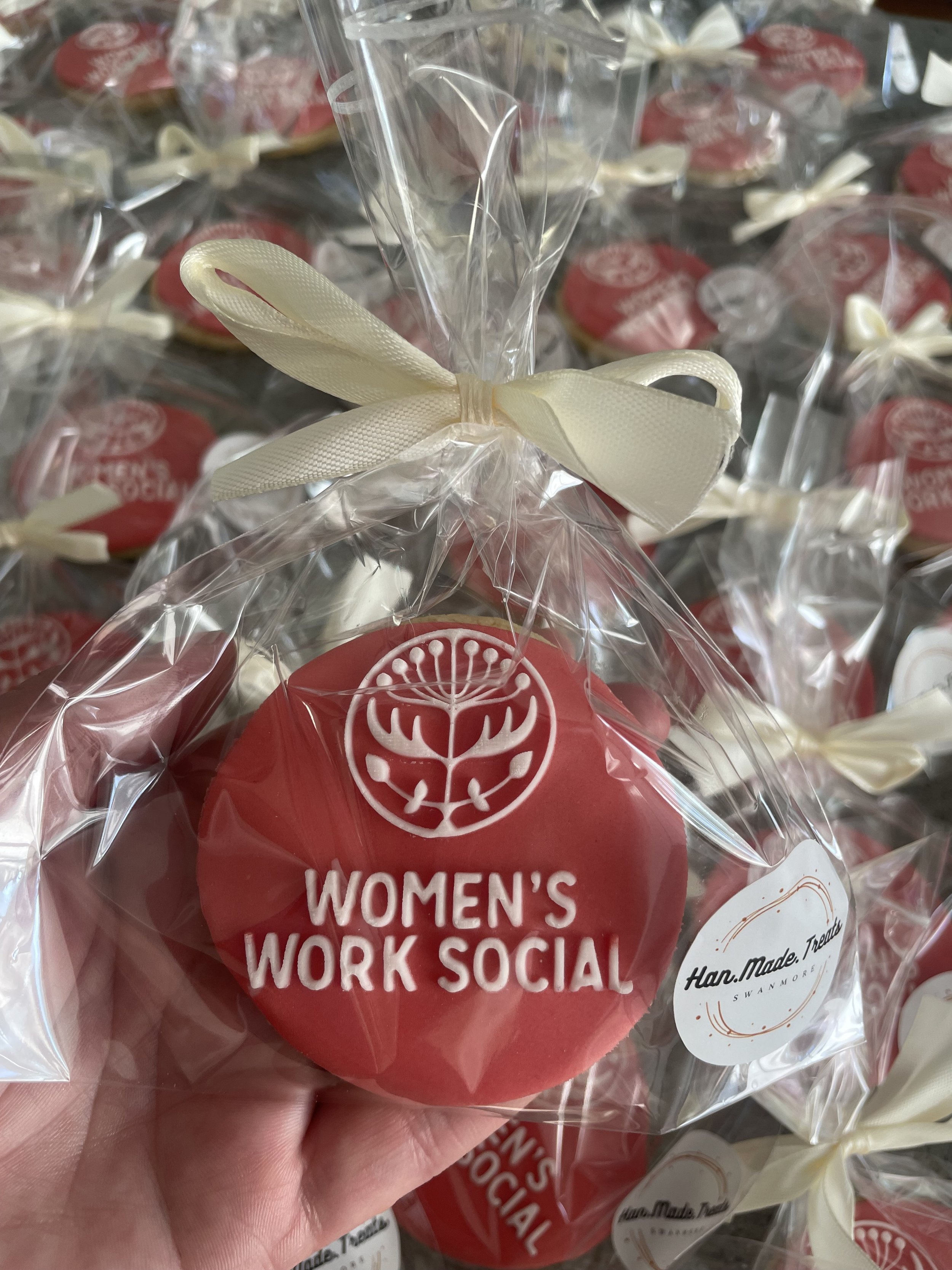 Corporate - Logo Biscuits & Treats