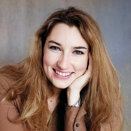Isabelle Lacarce-Paumier.png