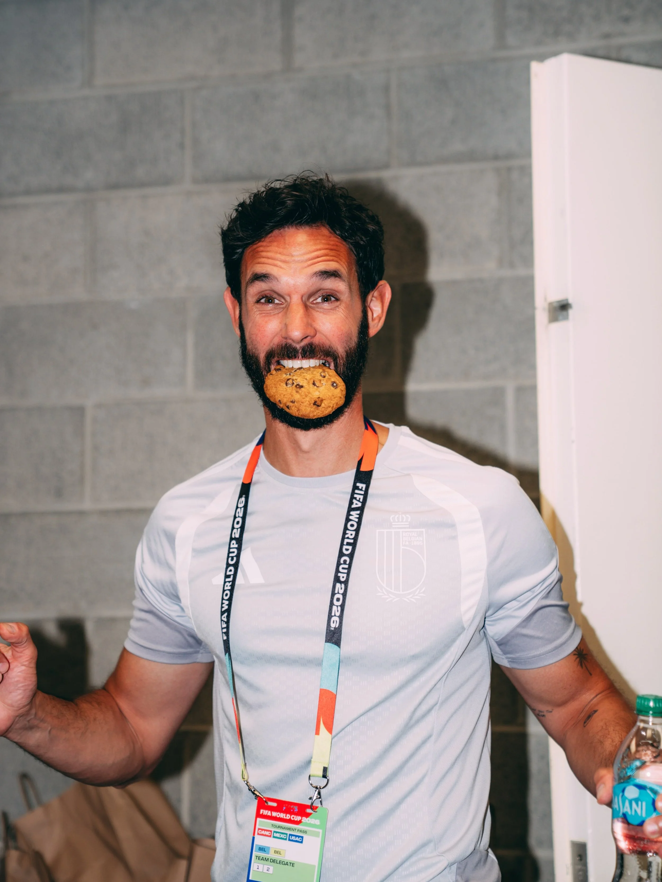 American cookie. Belgian appetite. 🇧🇪🍪
𝗕𝗜𝗚 𝗪𝗜𝗡! 
#worldcupquarterfinals 
#fifaworldcup2026 
@belgianreddevils 
&bull;
&bull;
📸 @edinb_