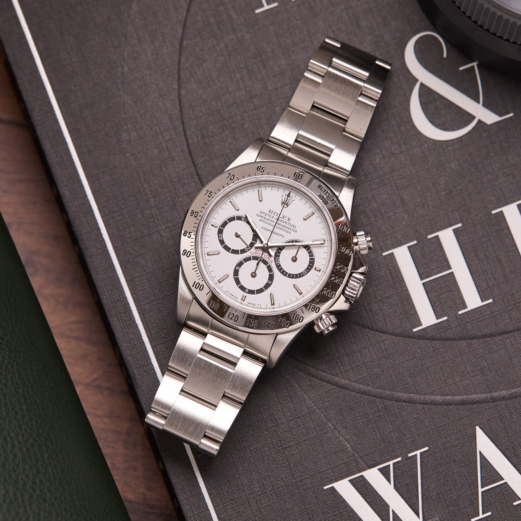 Find the perfect companion at The Watch Barn - Rolex Daytona Watch, 16520 - COM003422 🔥🔥 

 #rolex #rolexwatch #rolexwatches #rolexdaytona #thewatchbarnbychrono24 #thewatchbarn #chrono24 #chrono24uk