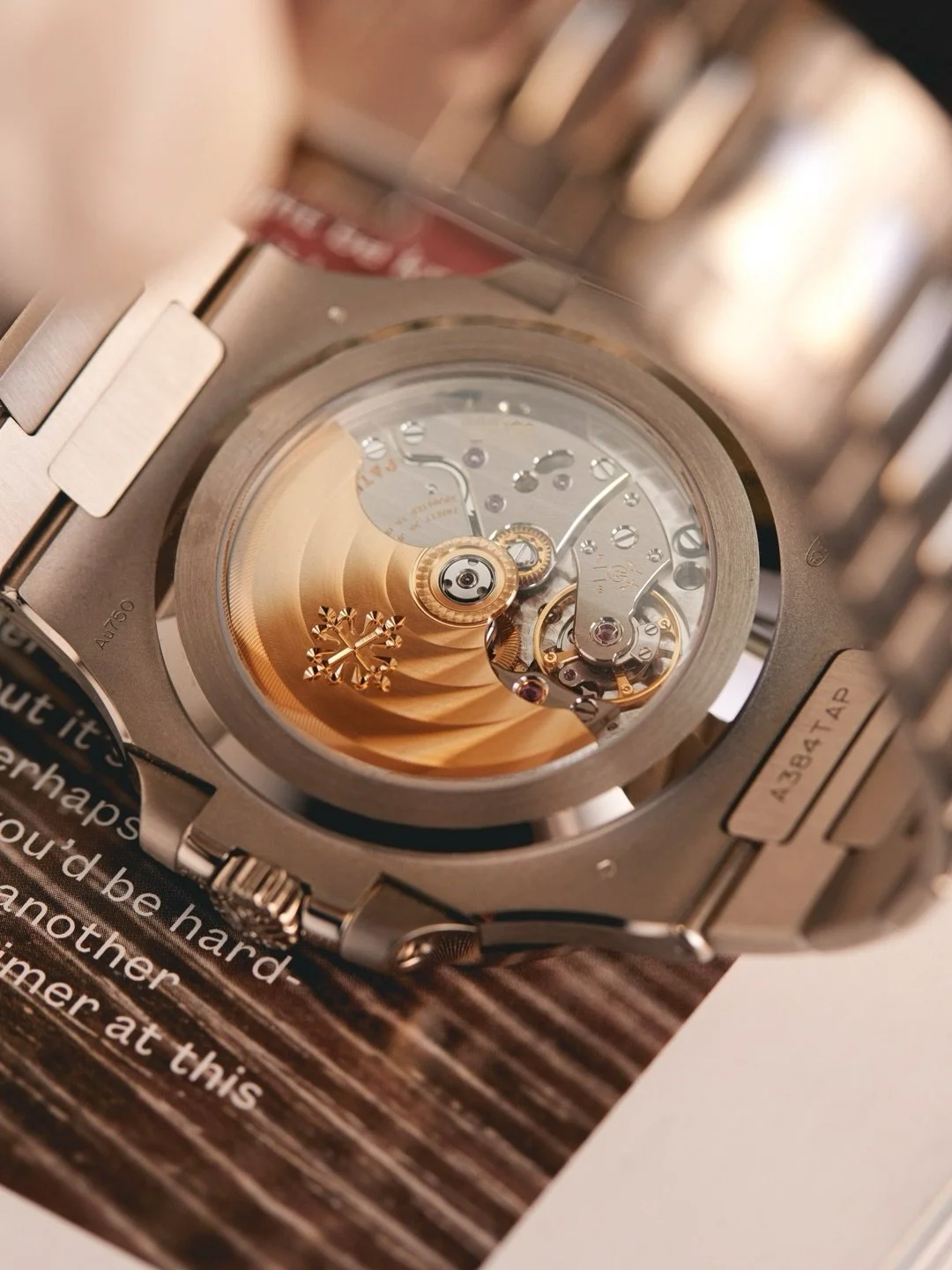 A reference that doesn&rsquo;t rely on colour or contrast - instead it banks on material choice and execution. 

#thewatchbarn #chrono24 #PatekPhilippe #Nautilus5811 #WhiteGoldWatch