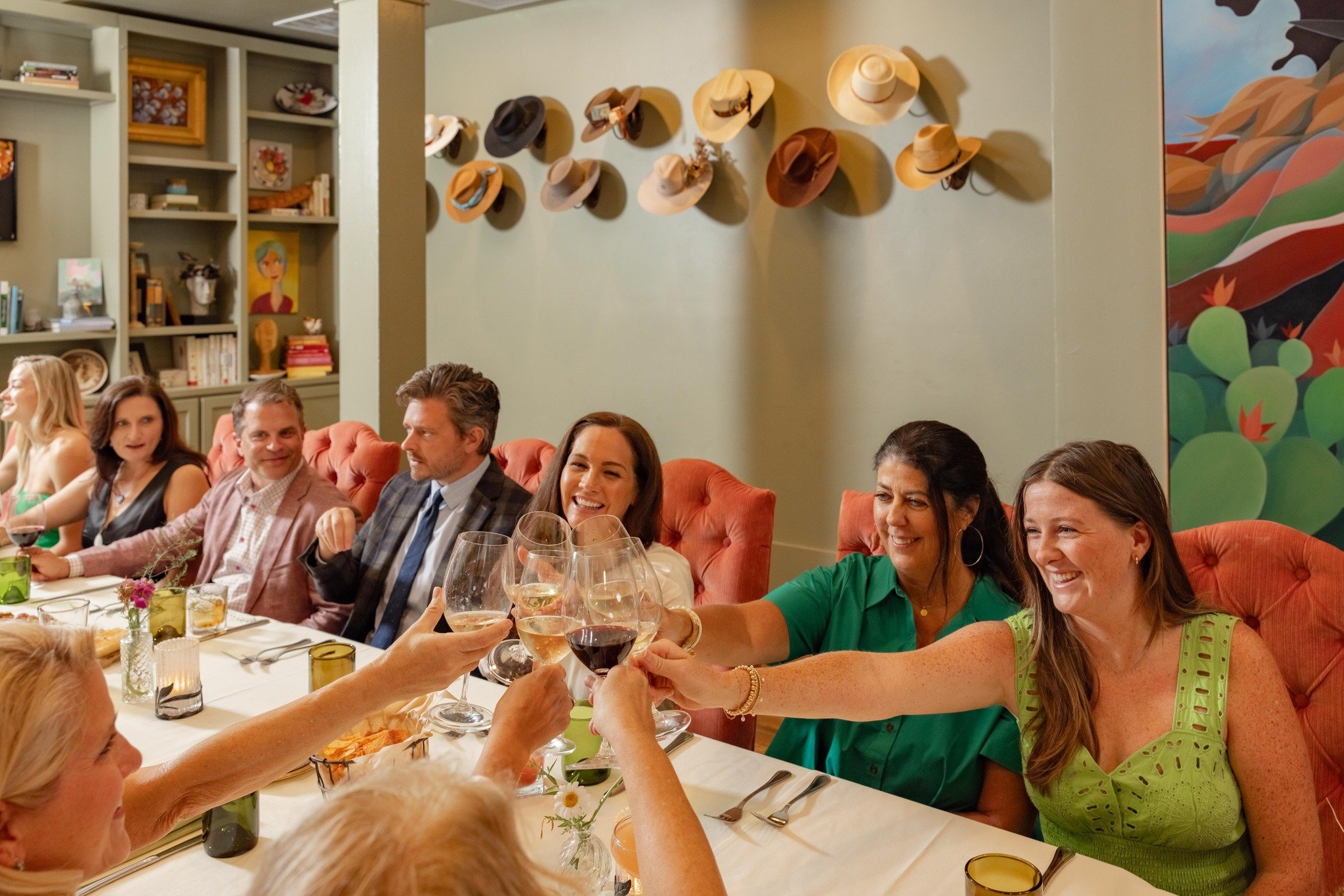 Book Chef Dre&rsquo;s private dining space on the 2nd floor for your next special occasion.
Intimate atmosphere, personalized menus, and exceptional service await. Reserve your experience today! 

Book today: (214) 544-9612

#harvestatthemasonic  #pr