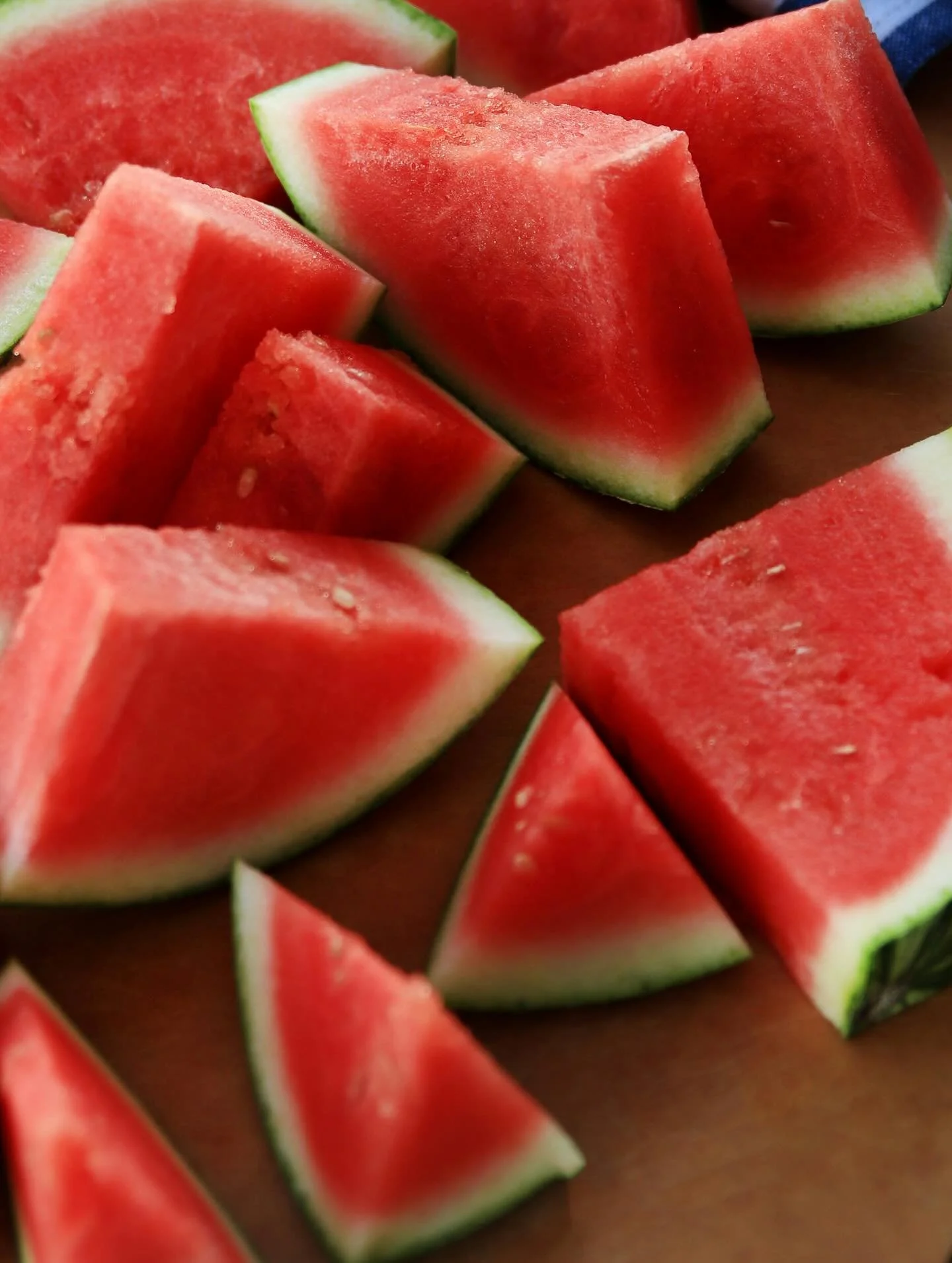 🍈 What&rsquo;s fresh at the co-op: Organic mini seedless watermelon, strawberries, broccoli, bell peppers, mushrooms, potatoes and more!

🍫 New: Crystal Ball Farms Dairy chocolate milk!

🍞 Restocked: Schaefer Bakehaus fresh baked bread and treats!
