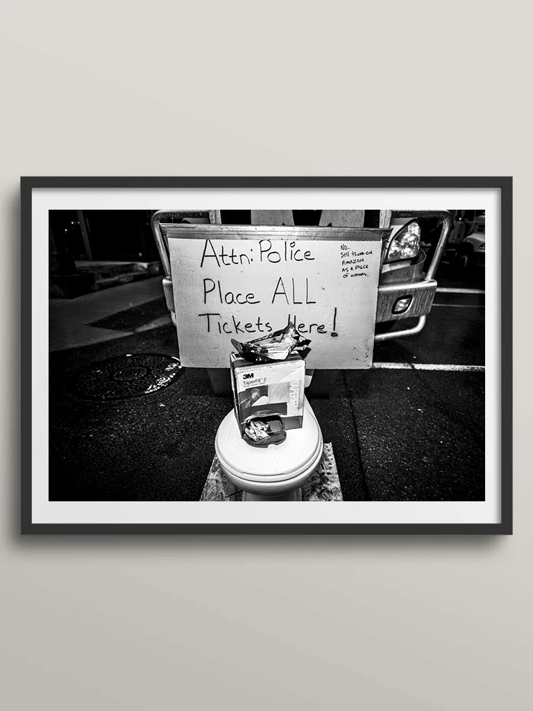 2022 Freedom Convoy: Lee's Toilette: Kent Street